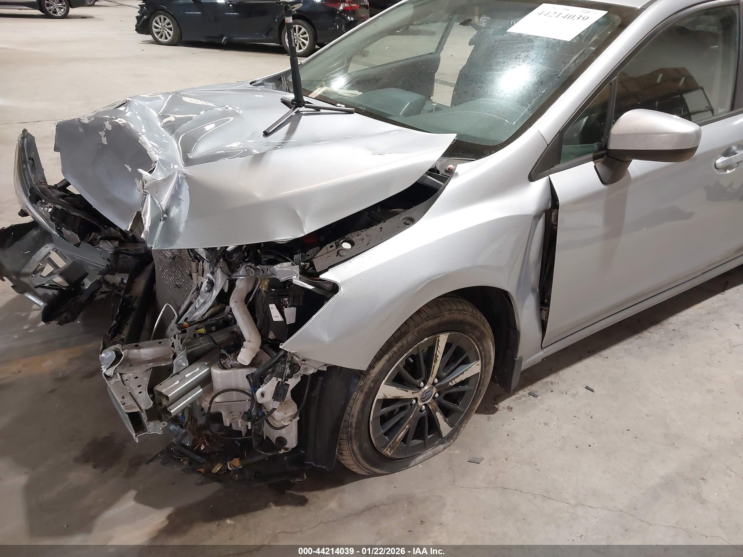 SUBARU IMPREZA image 6