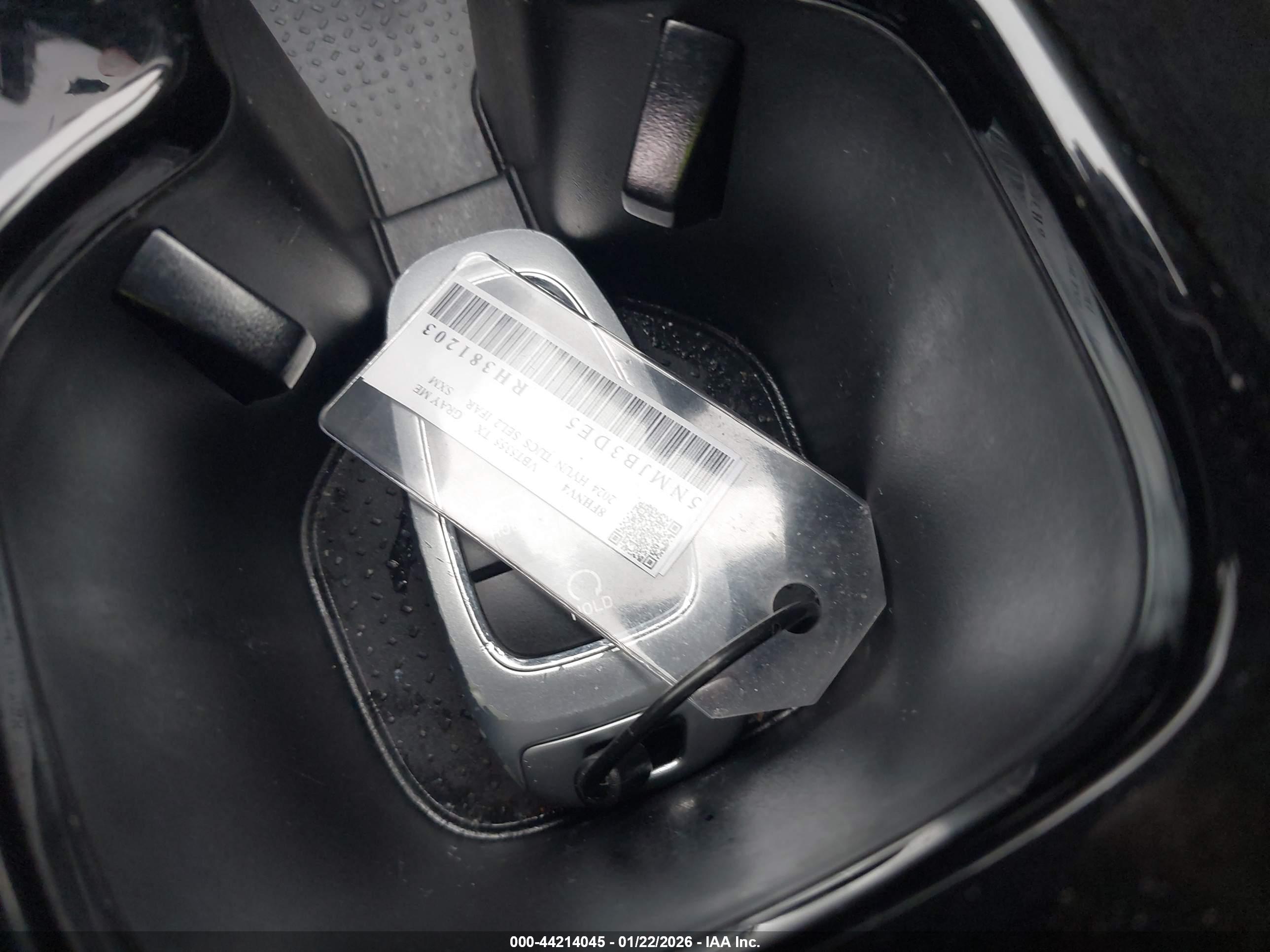 HYUNDAI TUCSON image 11