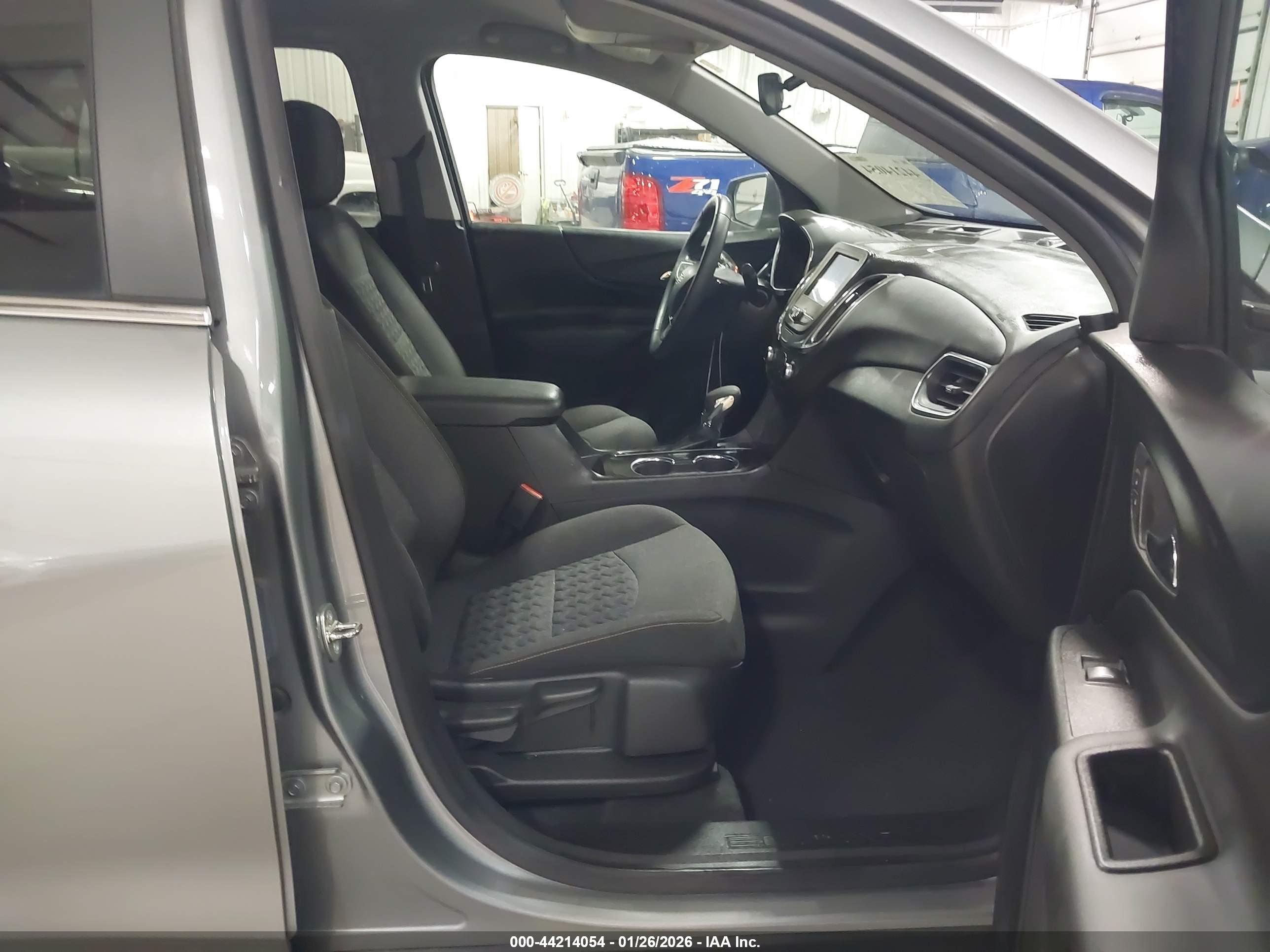 CHEVROLET EQUINOX image 5