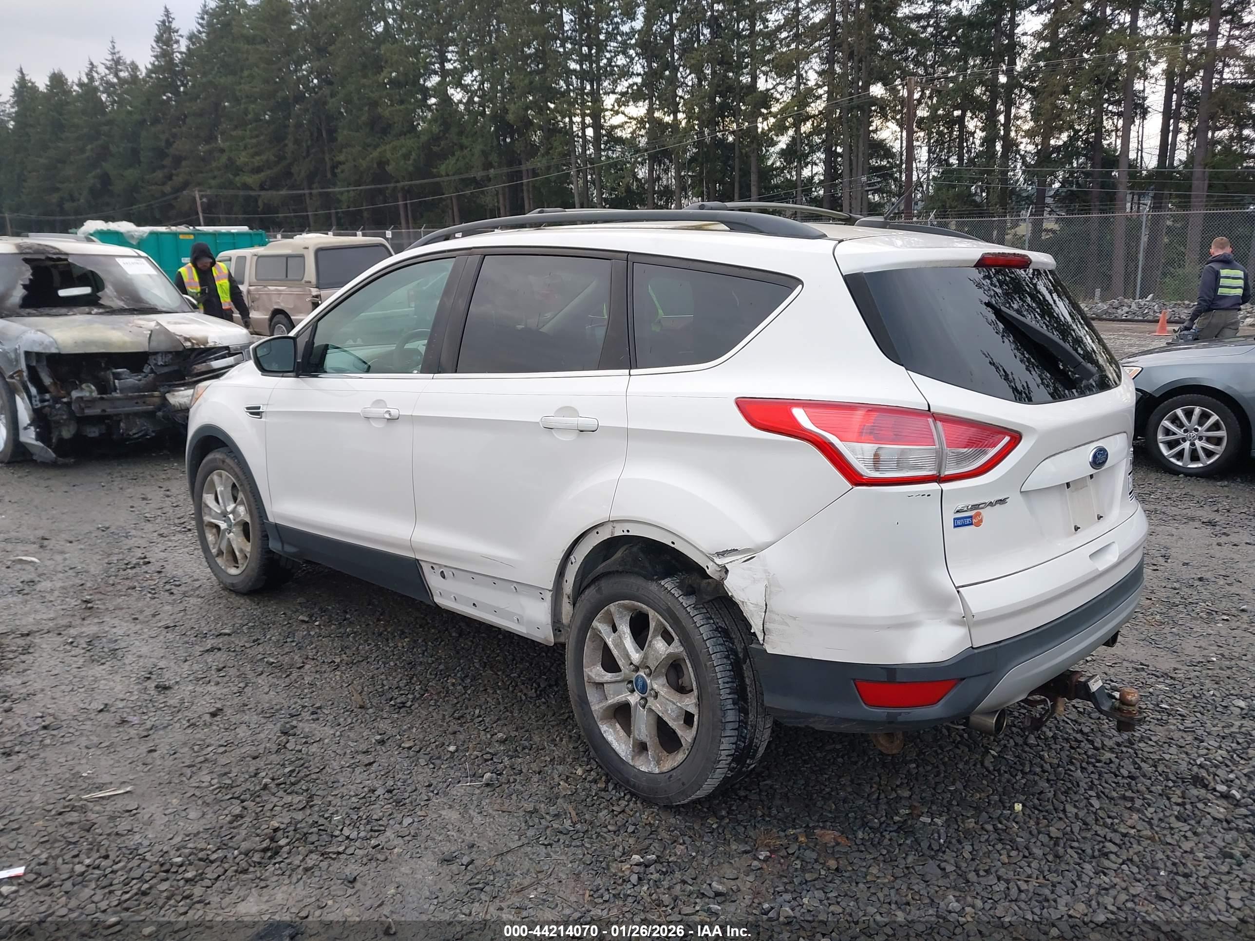 FORD ESCAPE image 3
