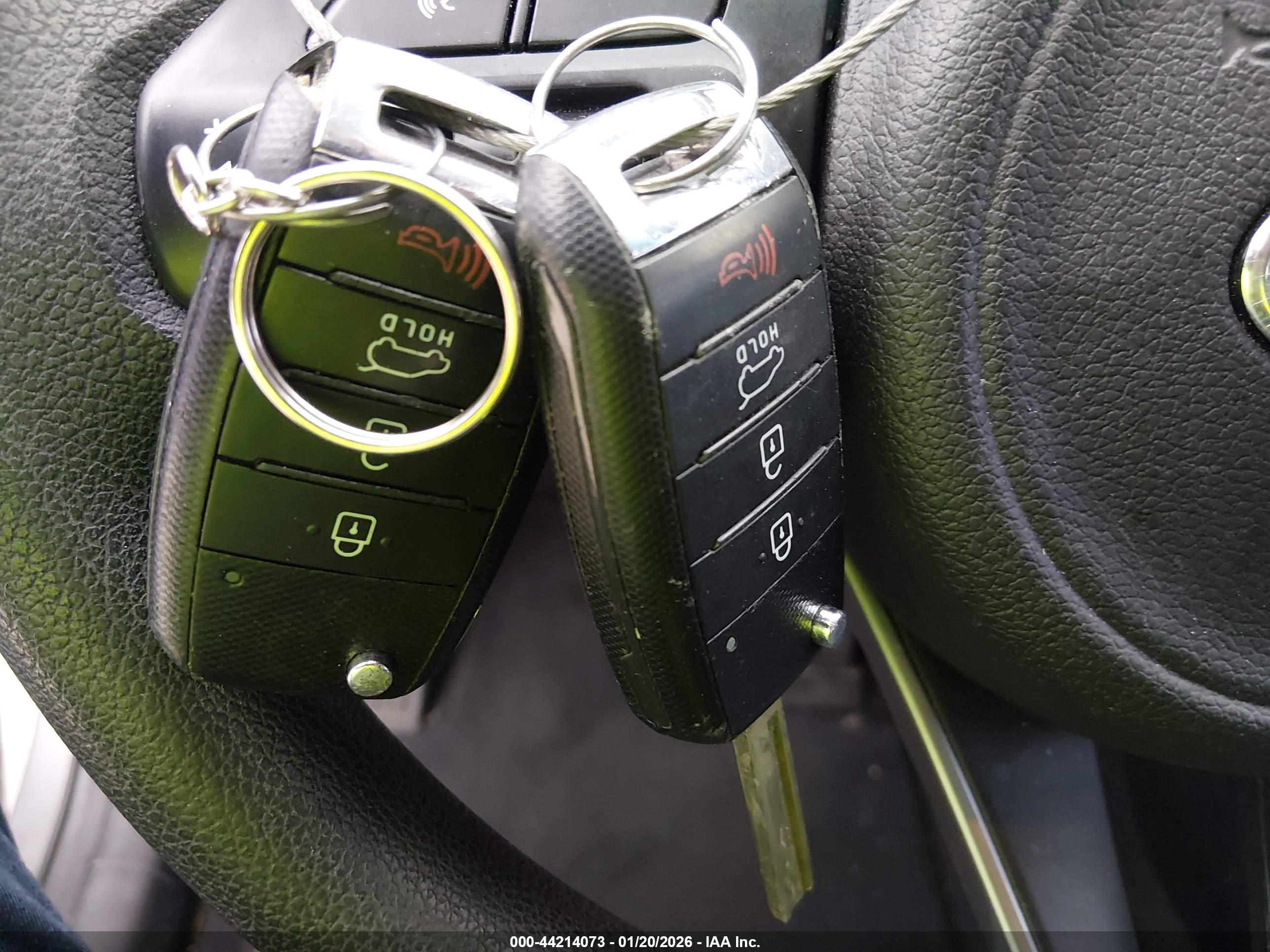 KIA SORENTO image 11