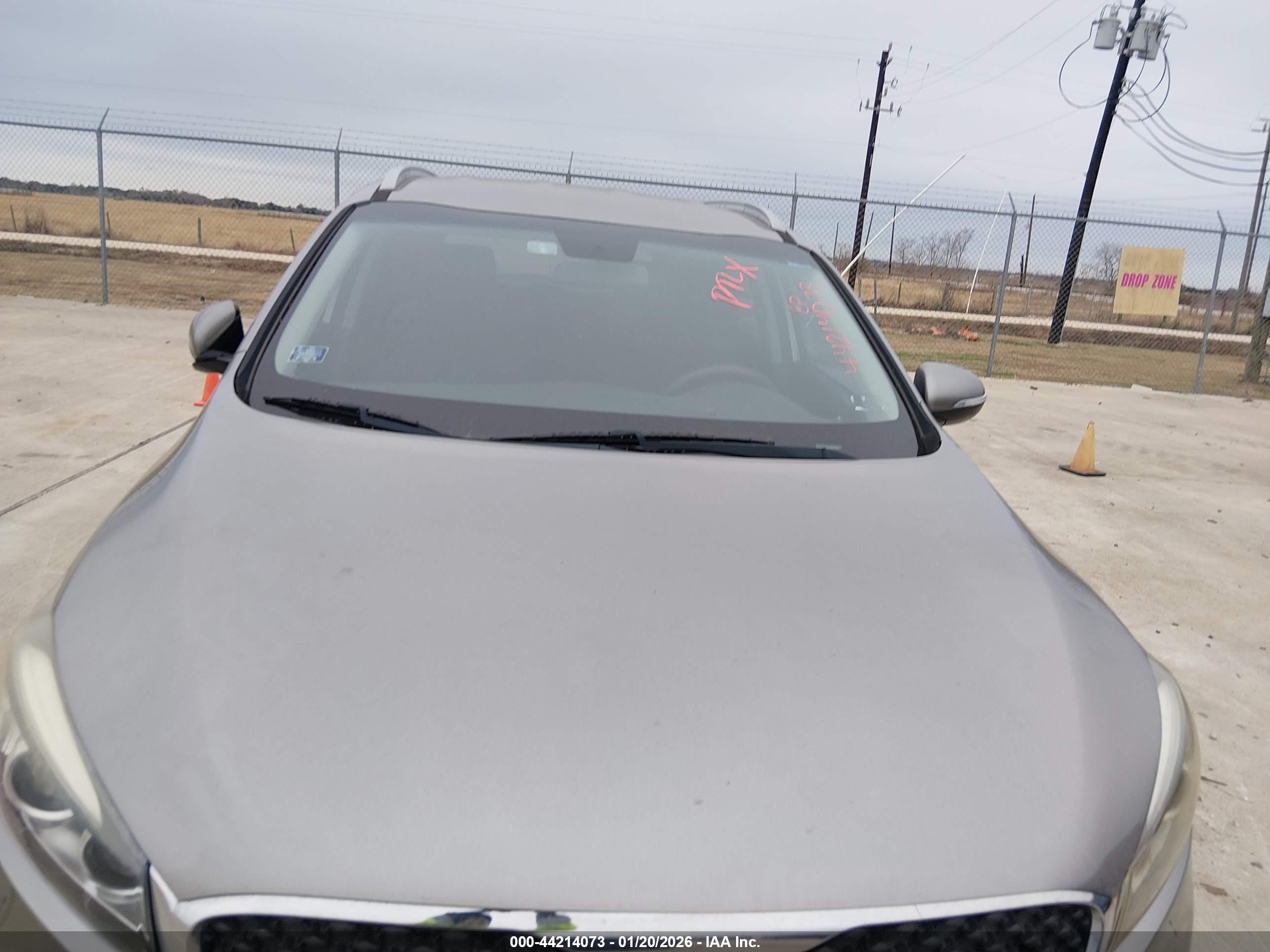 KIA SORENTO image 6