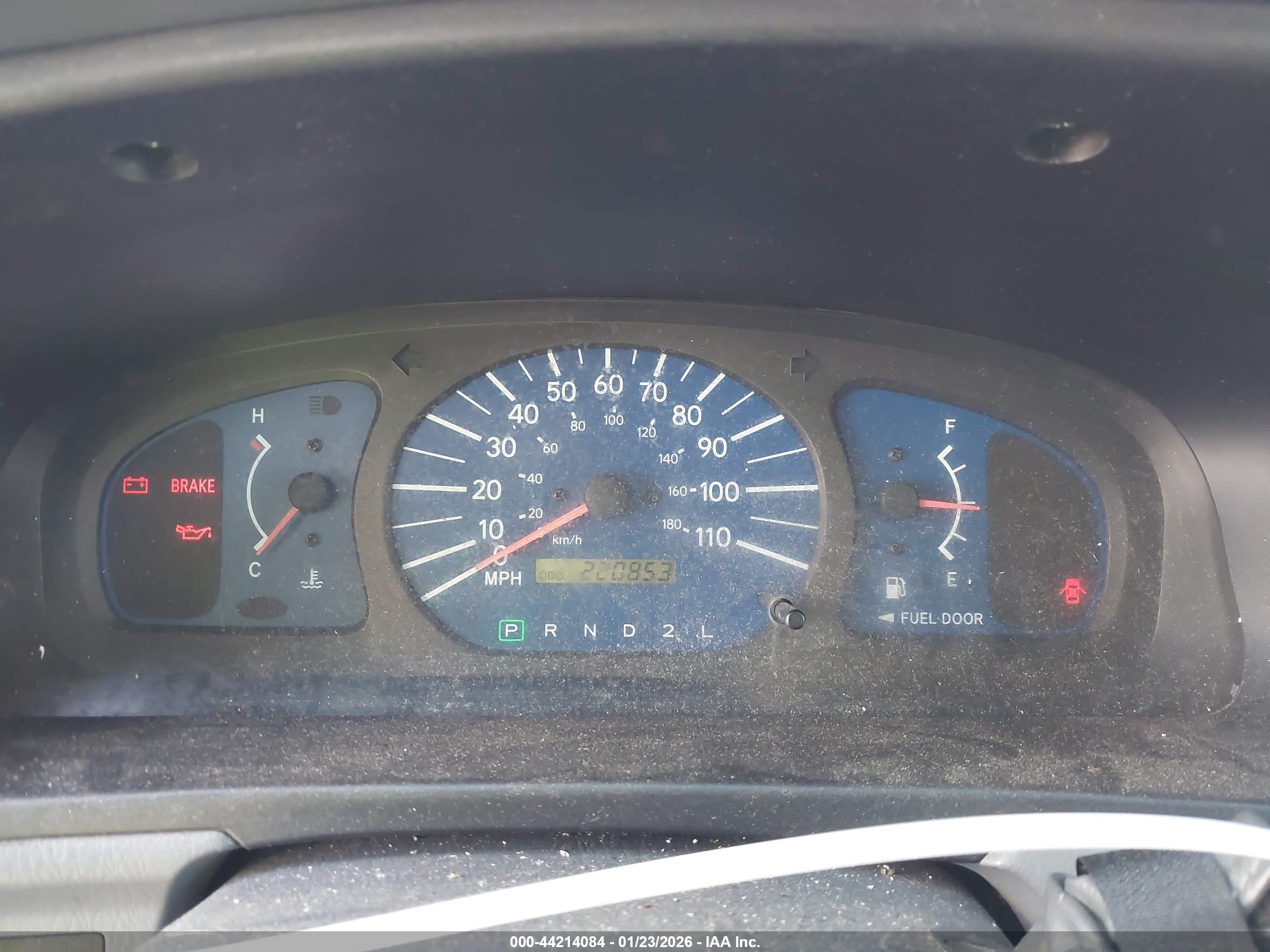 TOYOTA SIENNA image 7