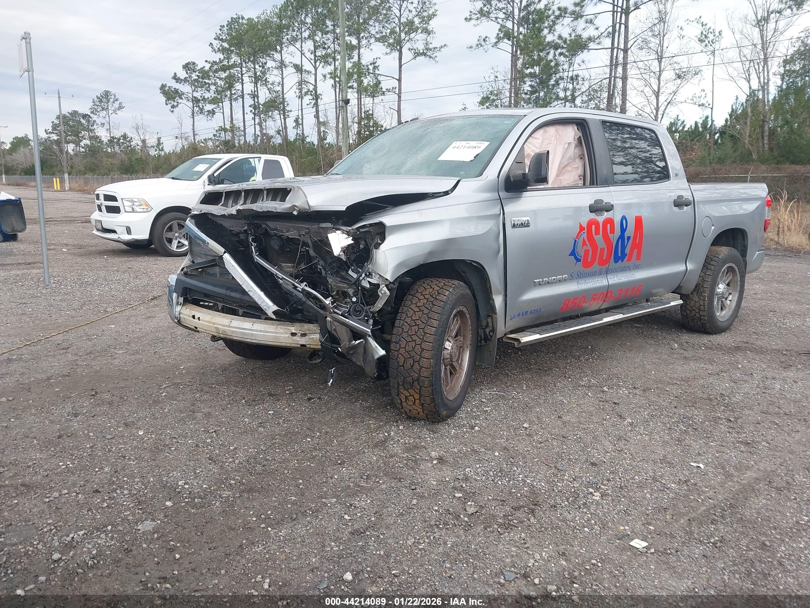 TOYOTA TUNDRA image 2