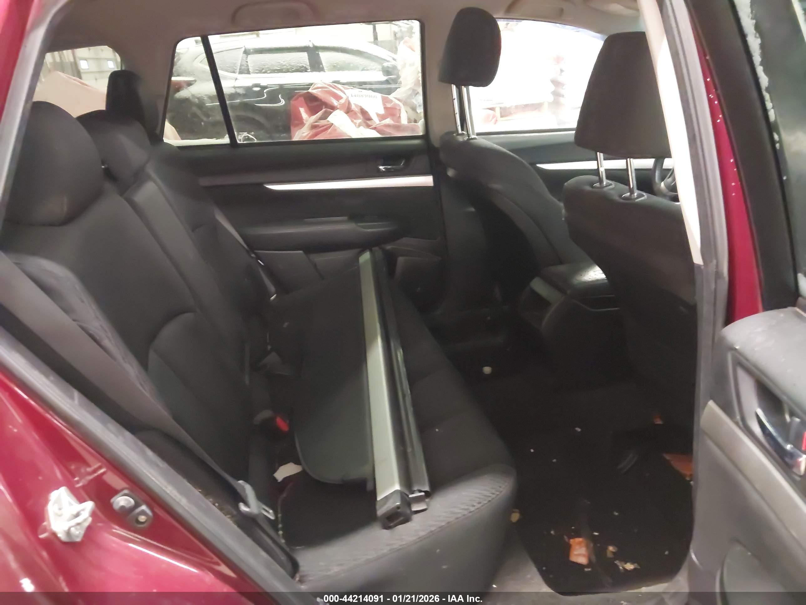 SUBARU OUTBACK image 8