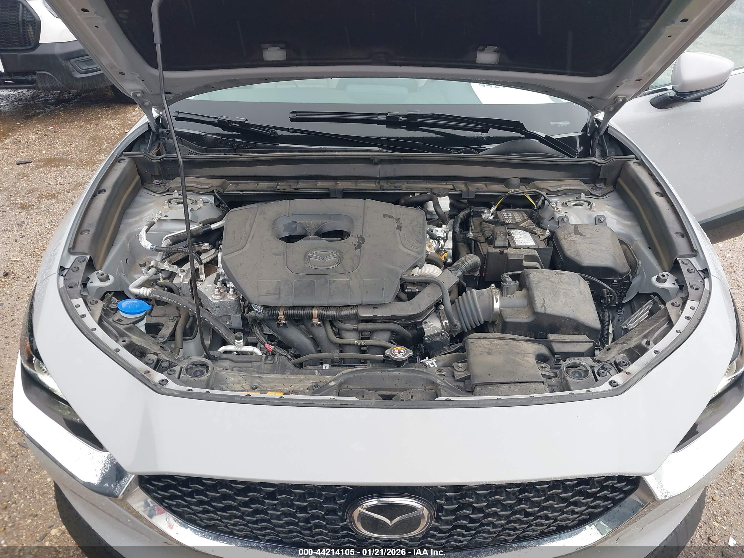 MAZDA CX-30 image 10