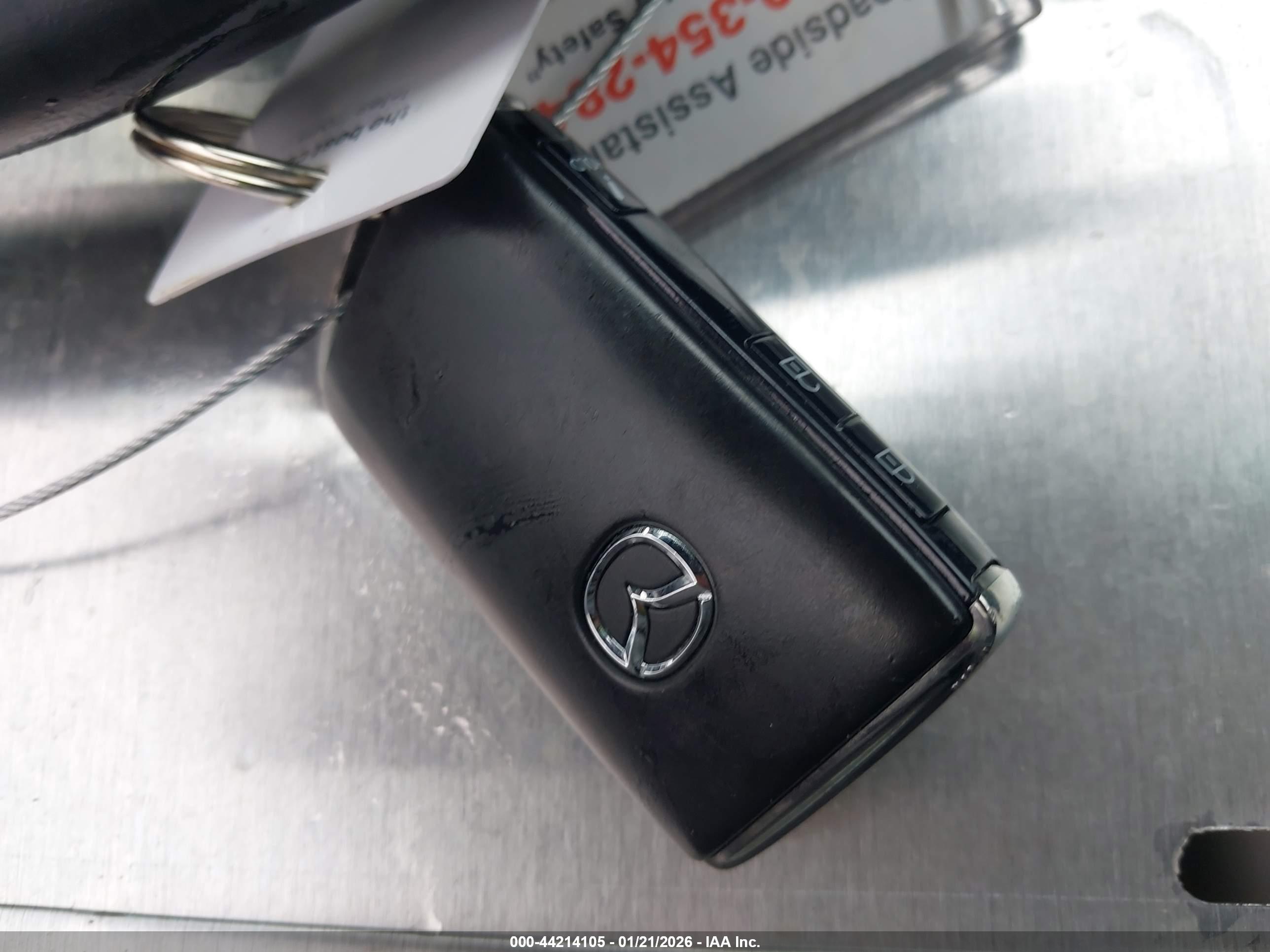MAZDA CX-30 image 11