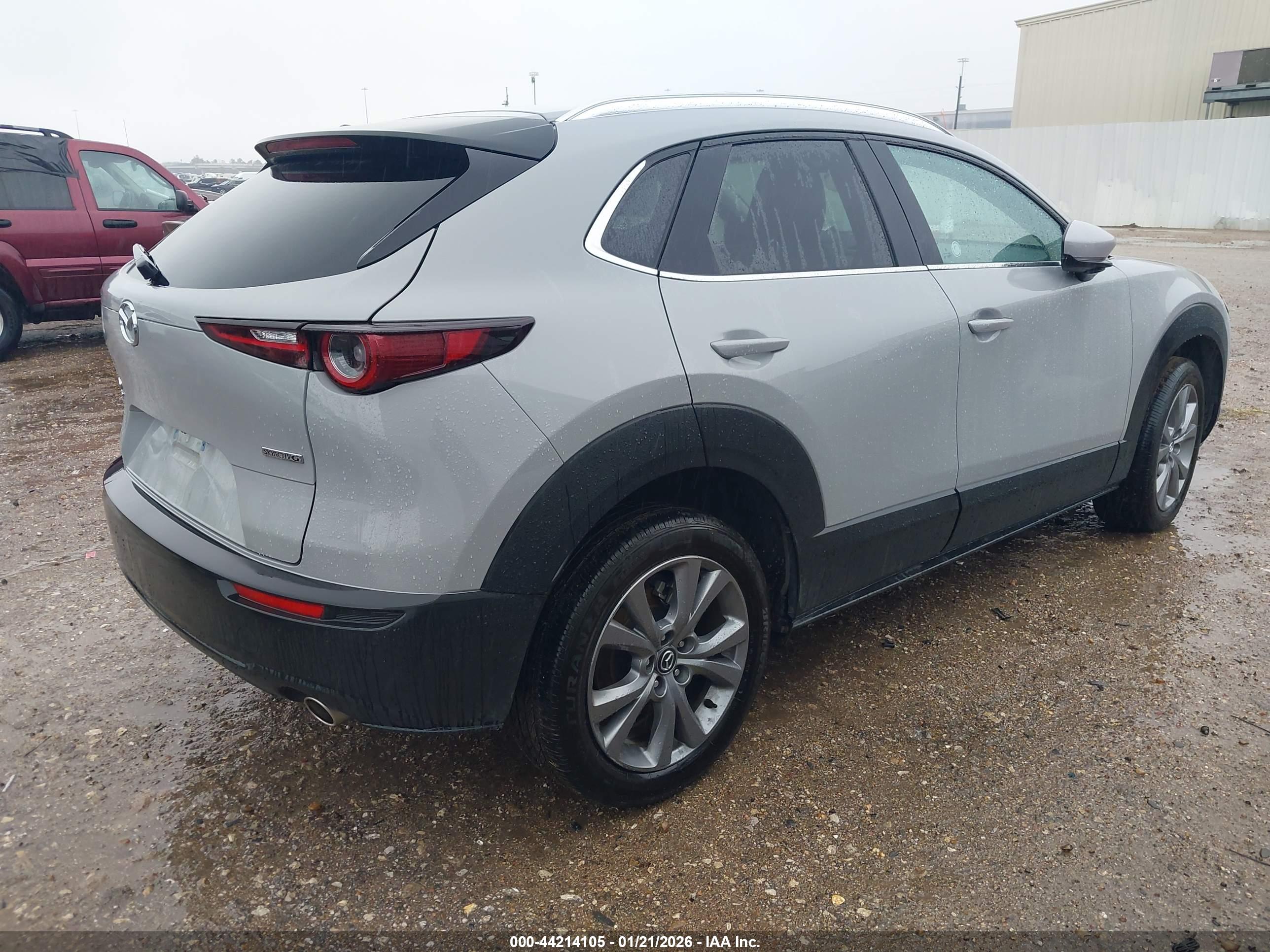 MAZDA CX-30 image 4