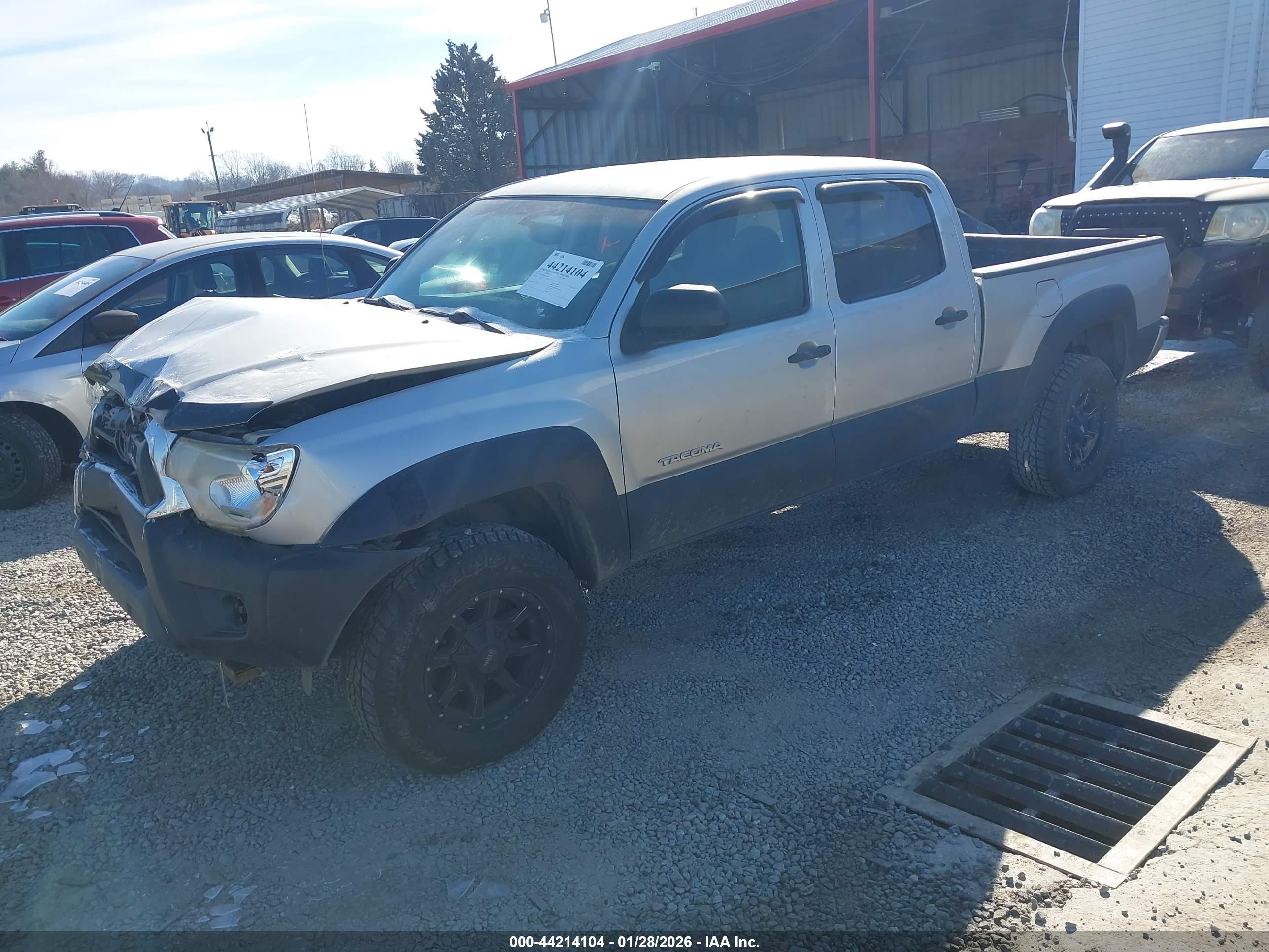 TOYOTA TACOMA image 2