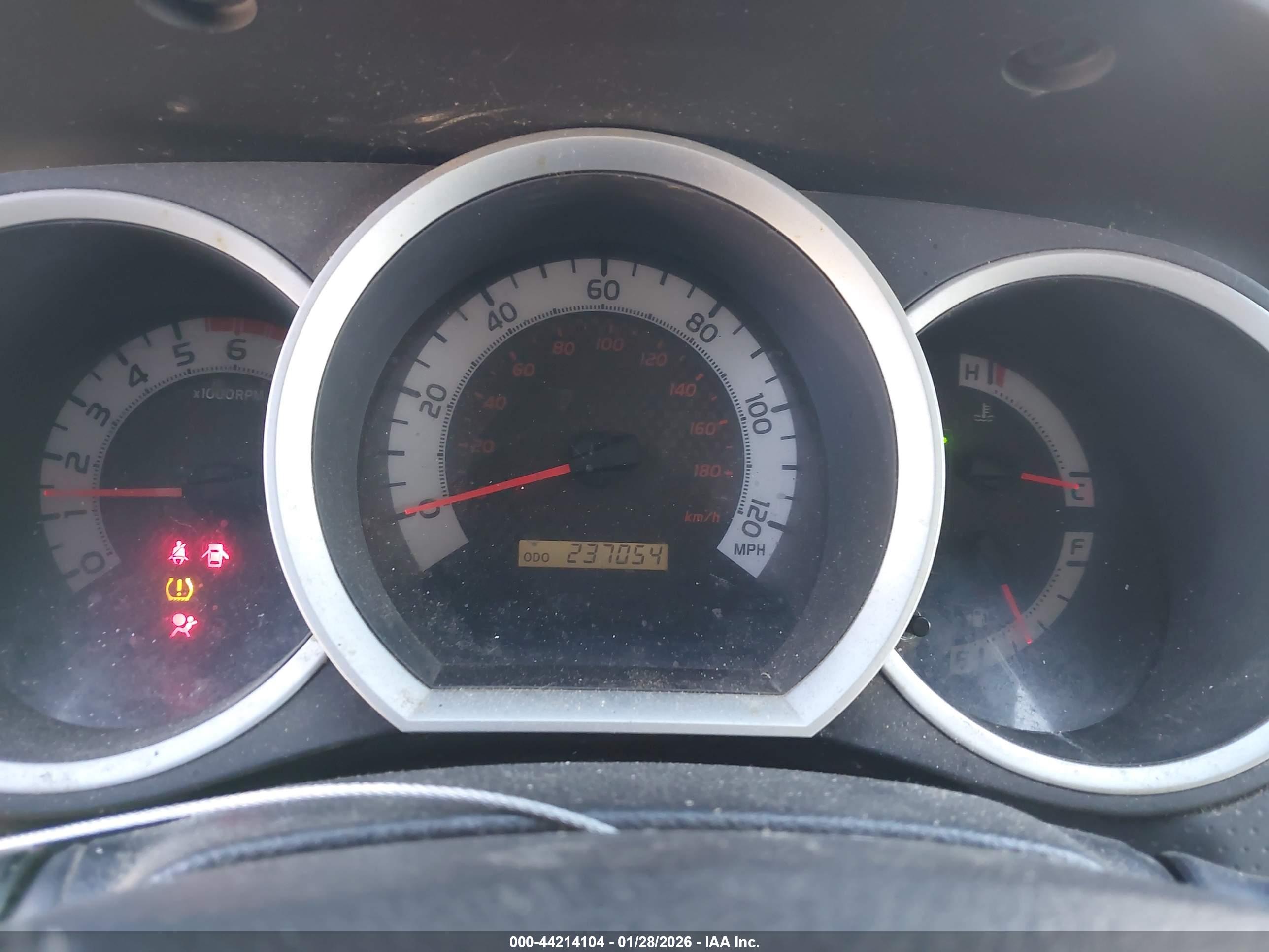 TOYOTA TACOMA image 7