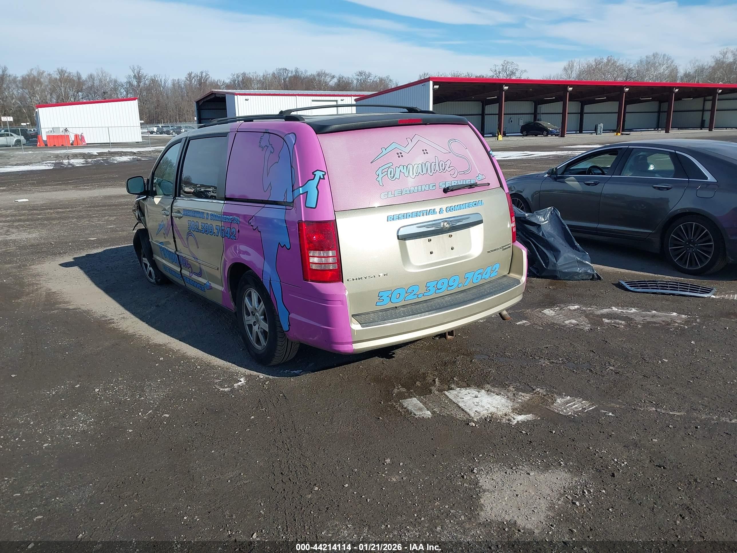 CHRYSLER TOWN image 3