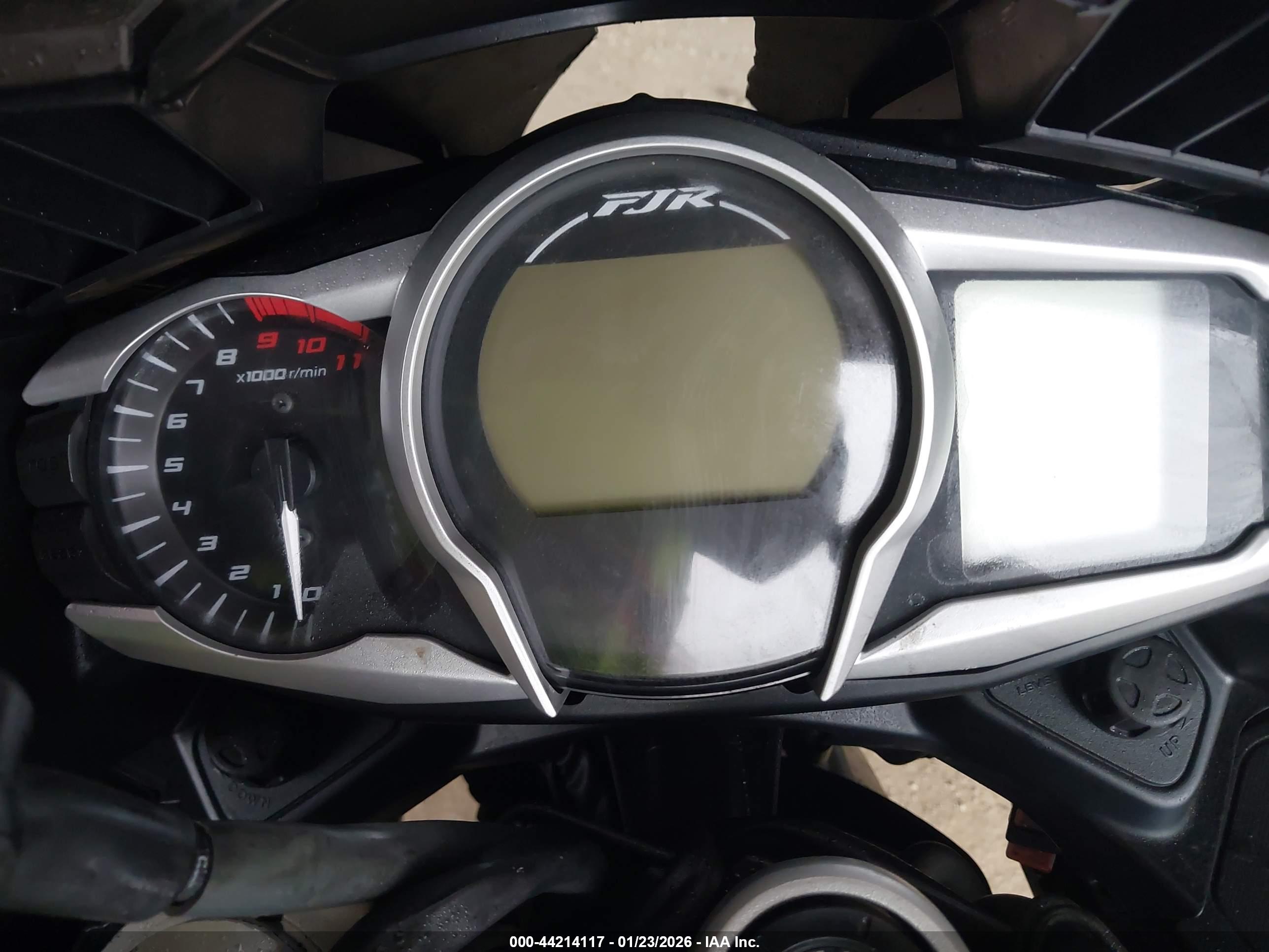 YAMAHA FJR1300 image 7