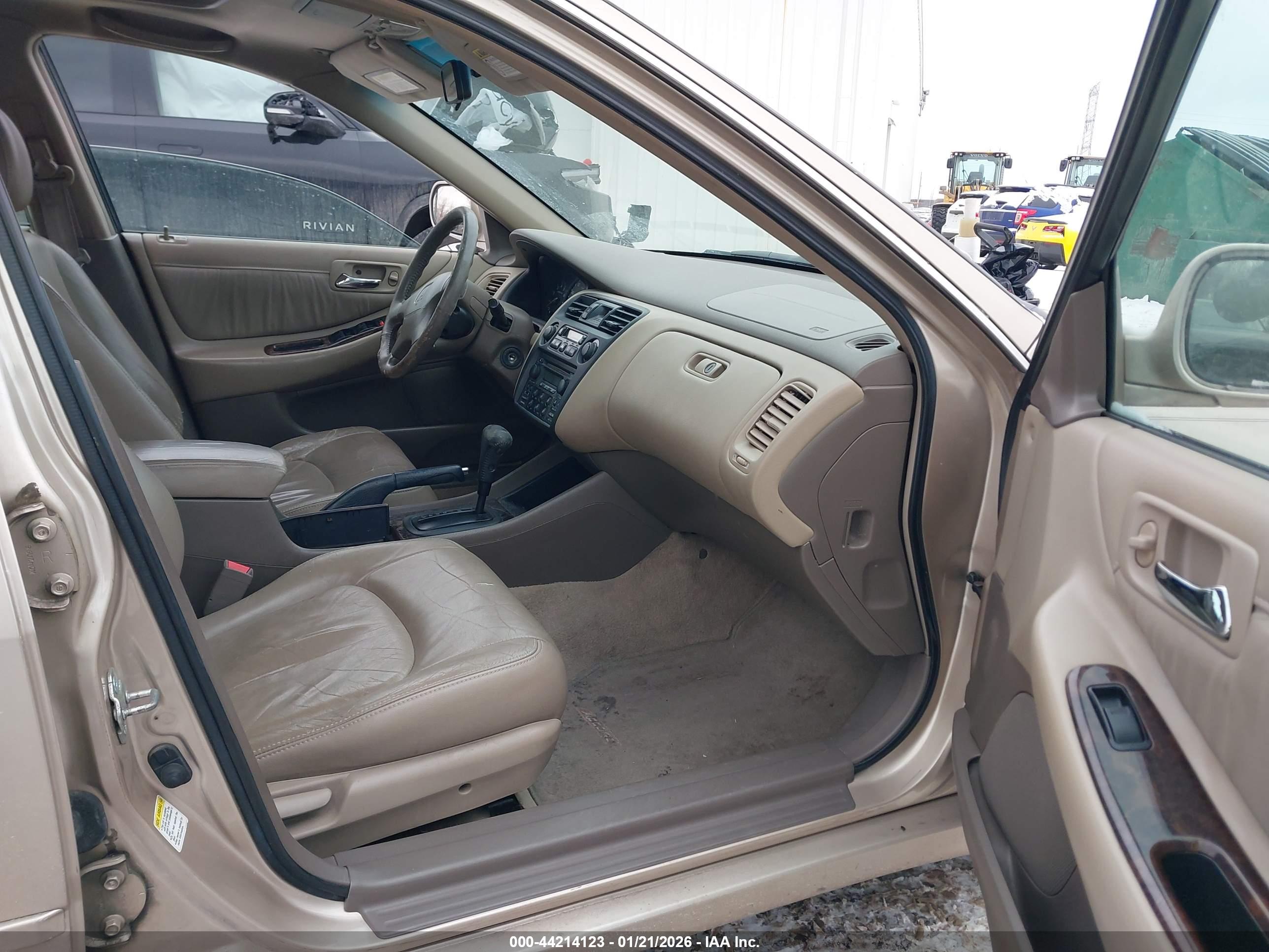 HONDA ACCORD image 5