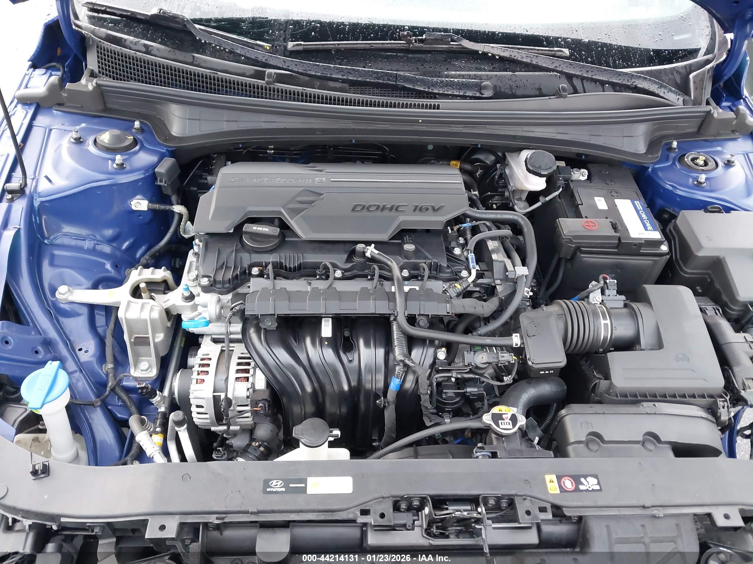 HYUNDAI ELANTRA image 10