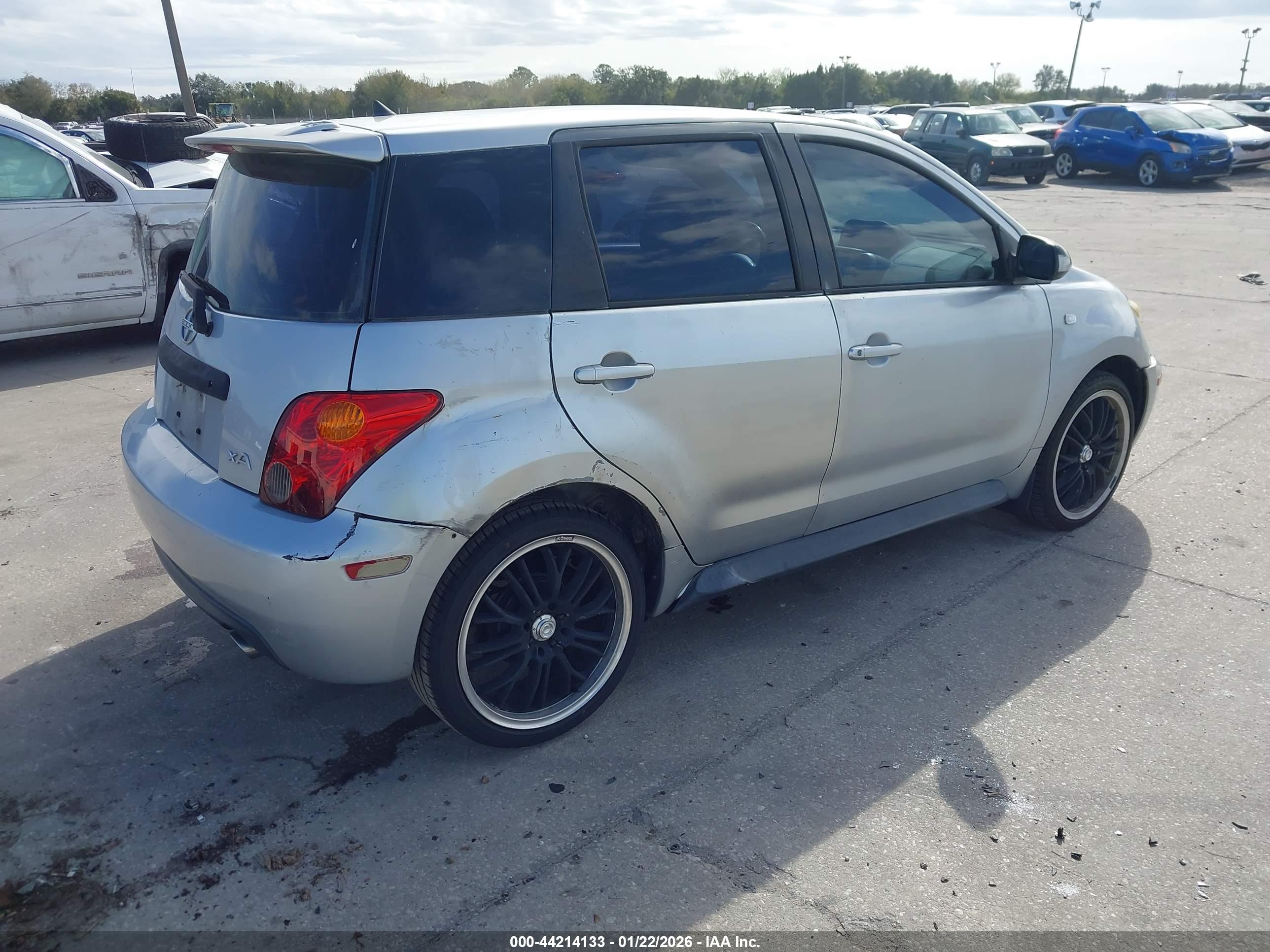 SCION XA image 4