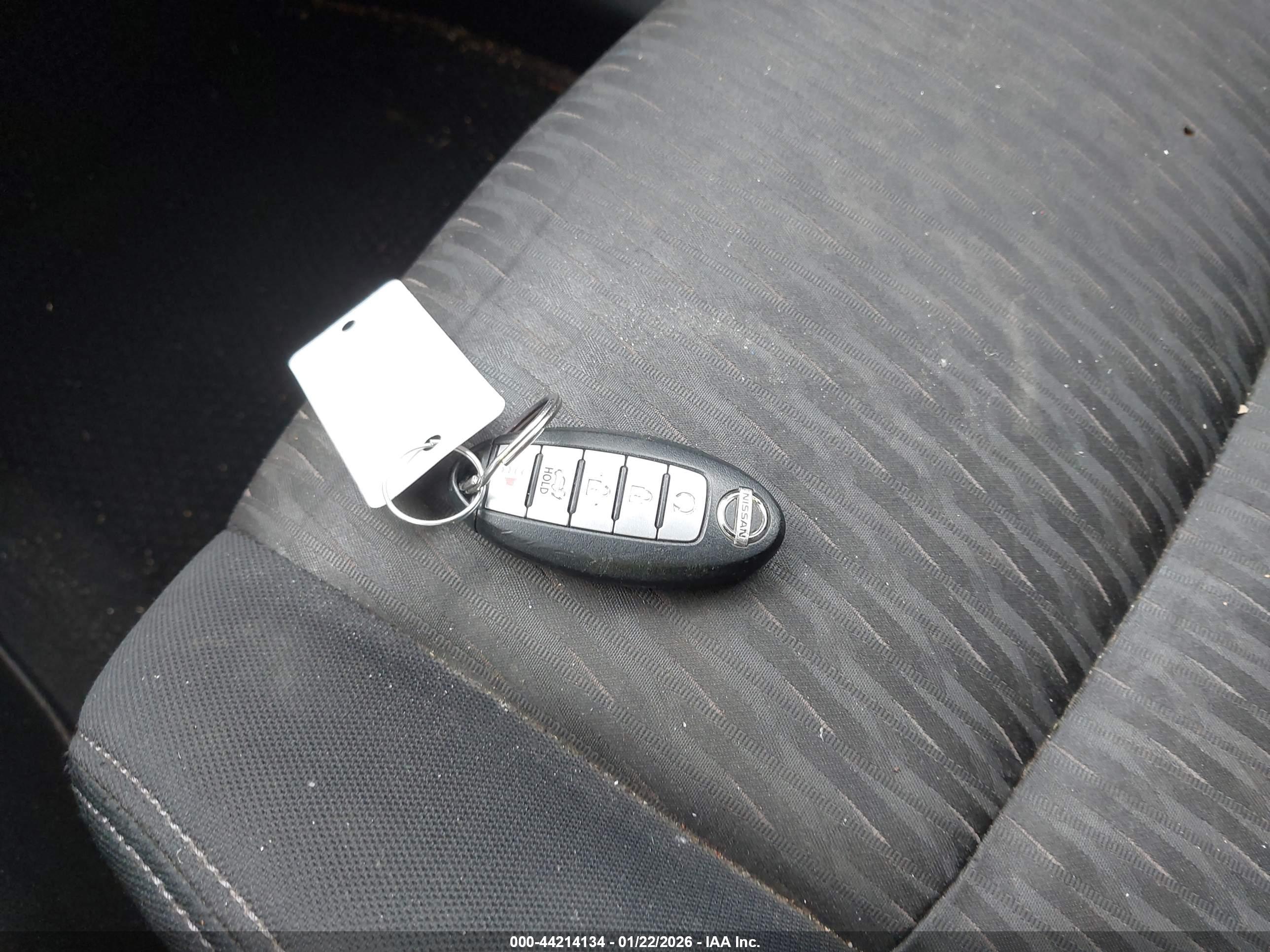NISSAN ROGUE image 11