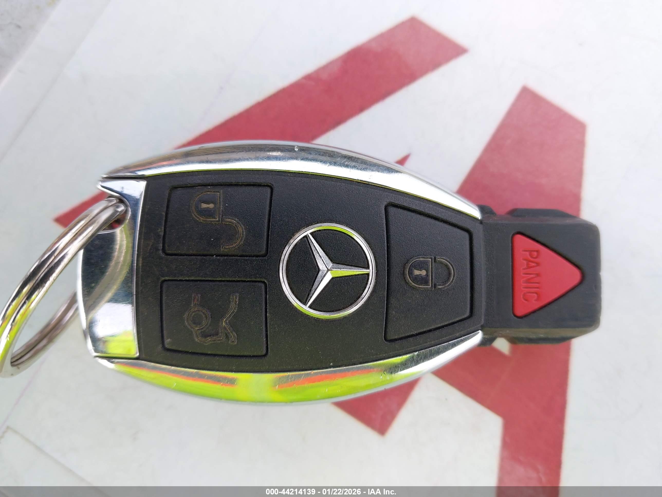 MERCEDES-BENZ C image 11