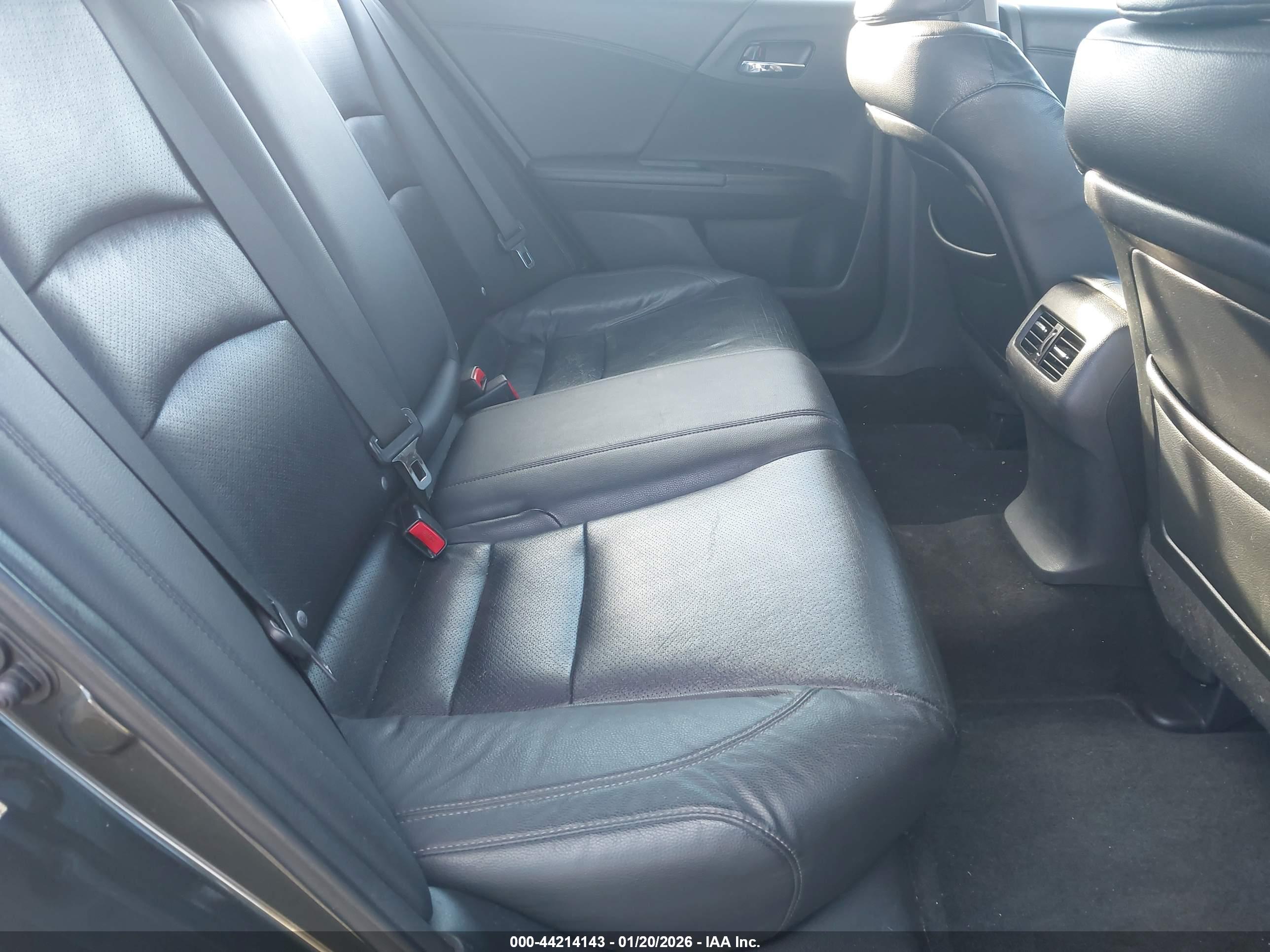 HONDA ACCORD image 8