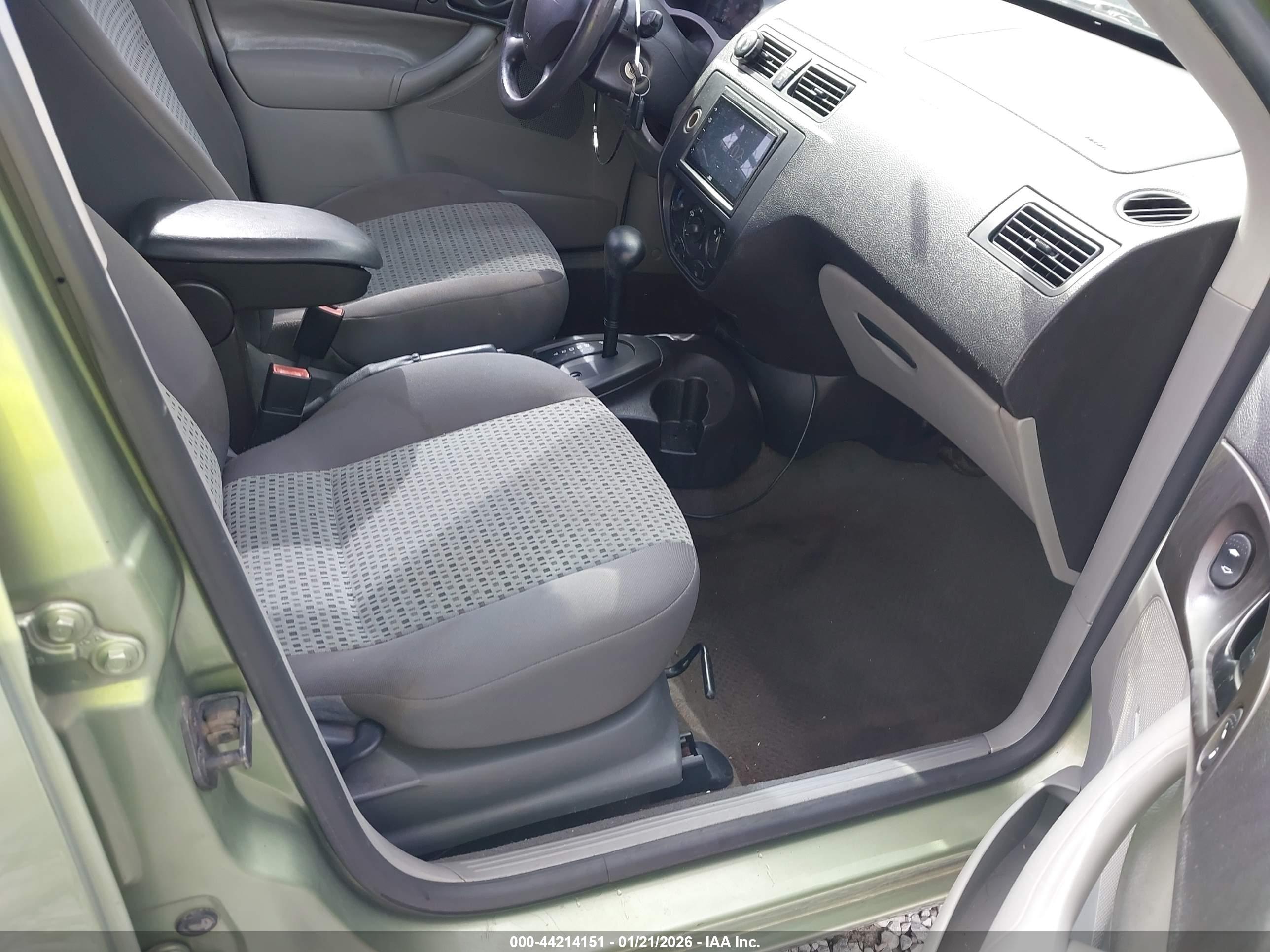 FORD FOCUS image 5