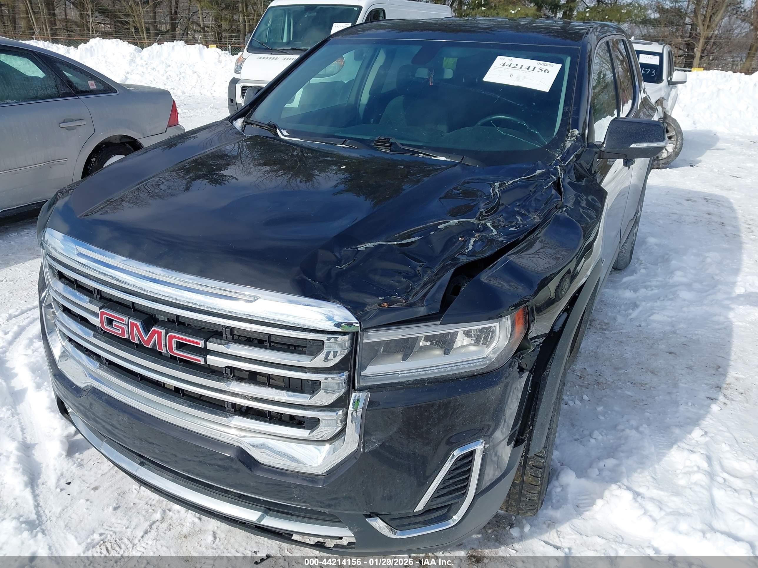 GMC ACADIA image 6