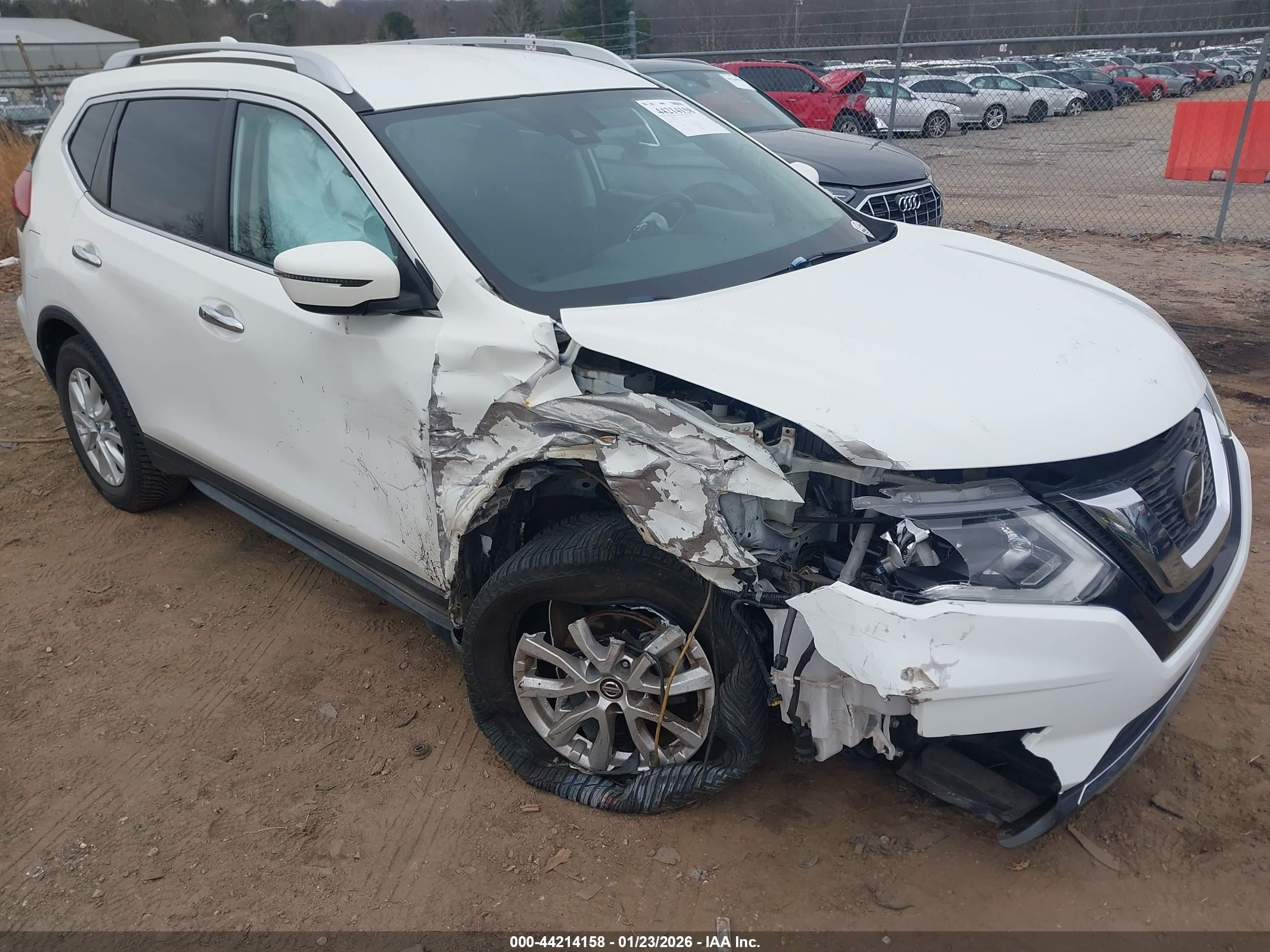 NISSAN ROGUE image 6