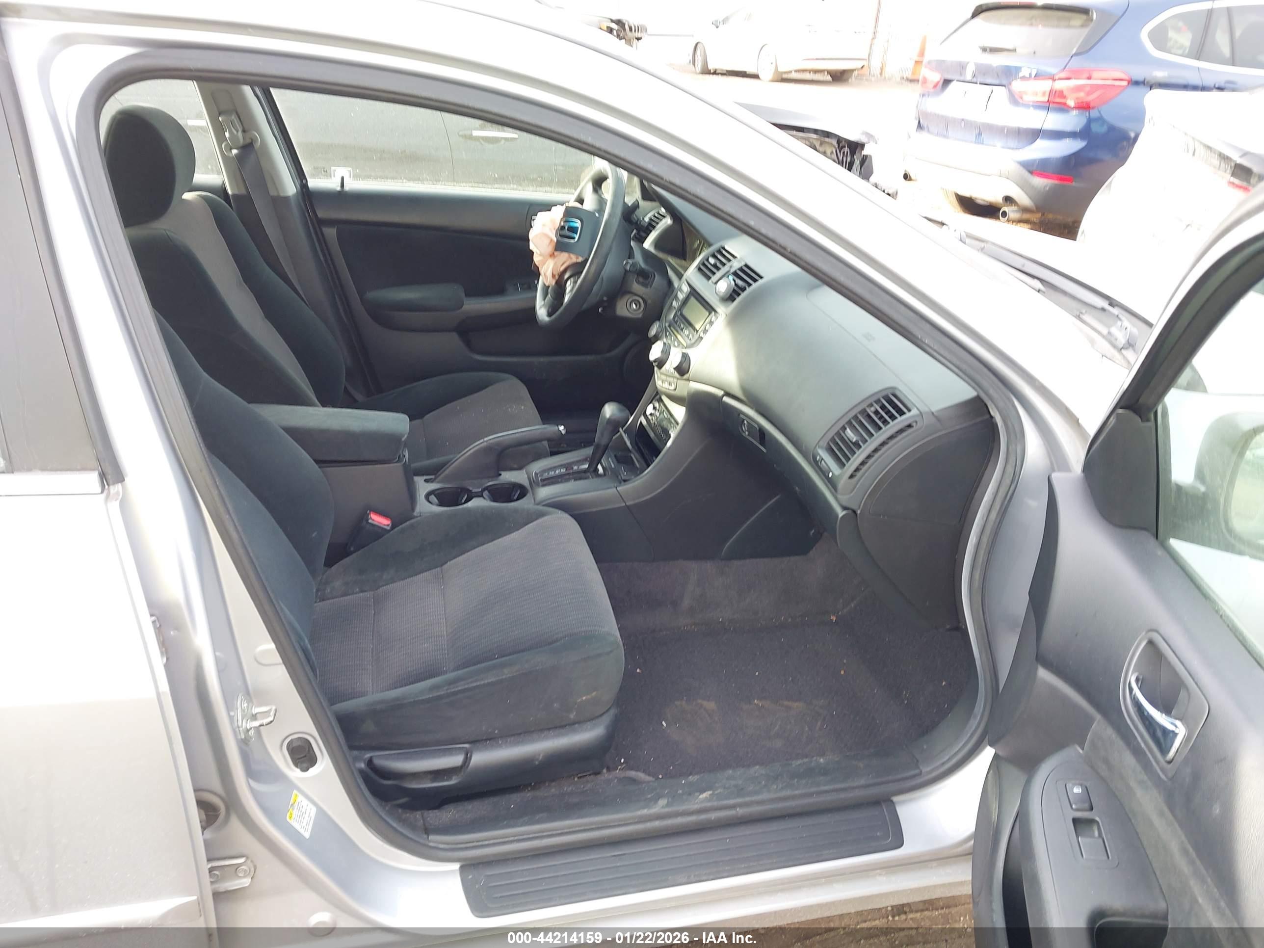 HONDA ACCORD image 5