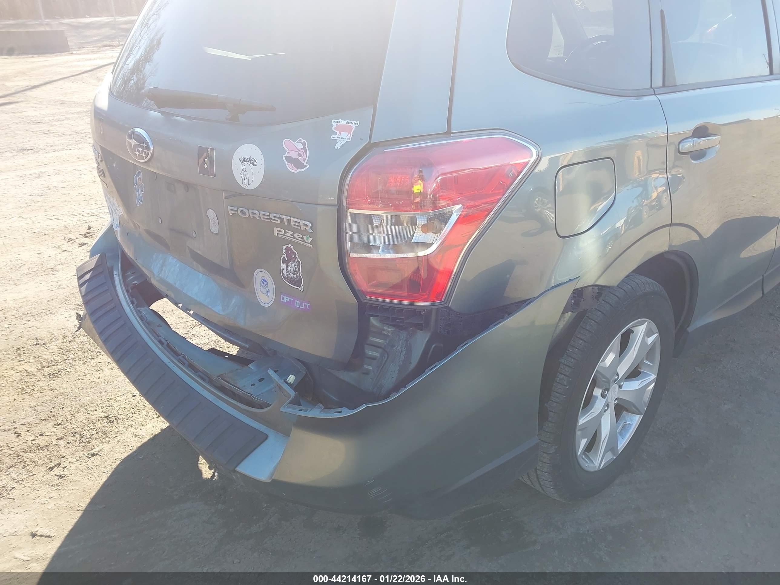 SUBARU FORESTER image 6