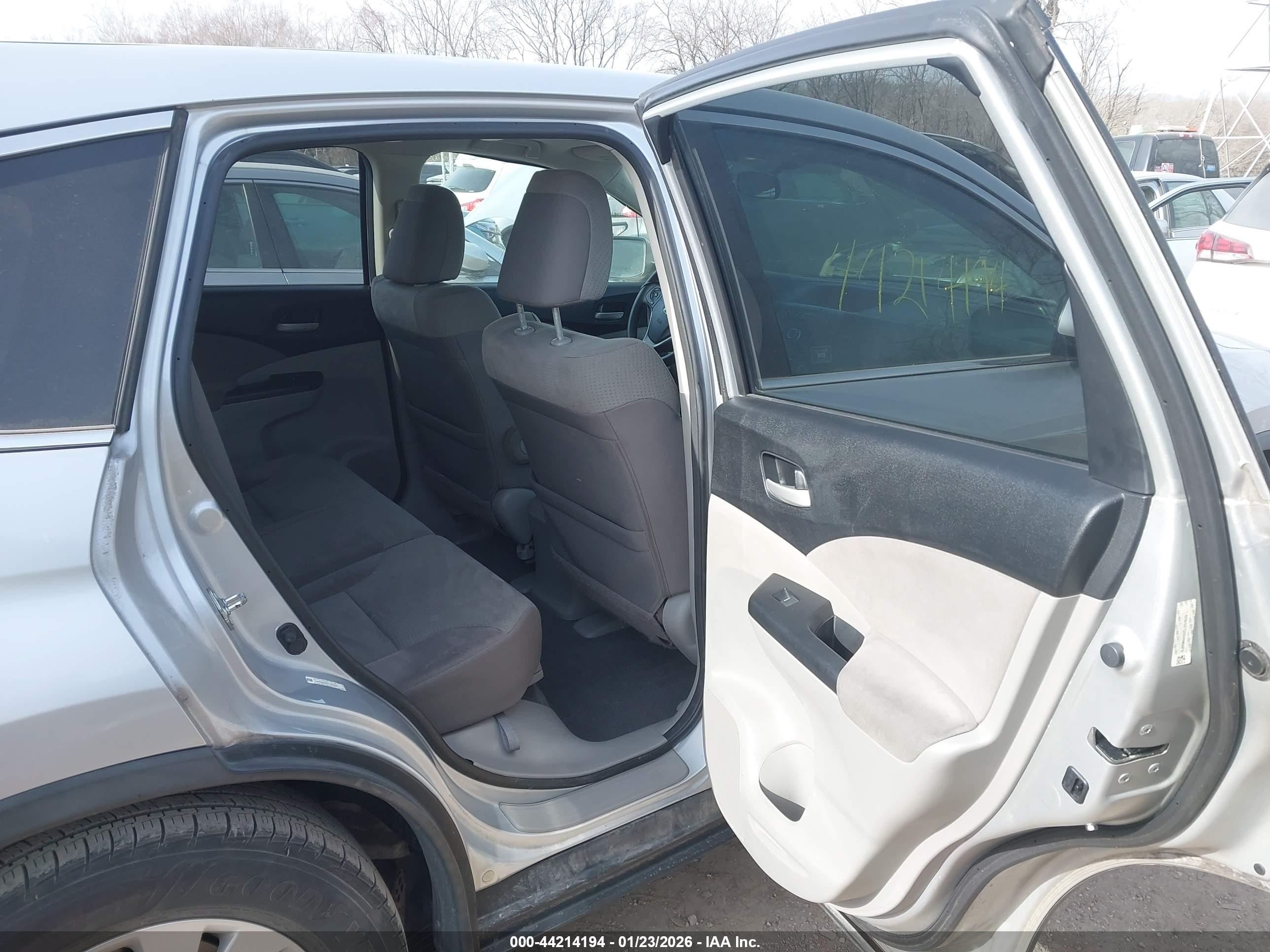 HONDA CR-V image 8