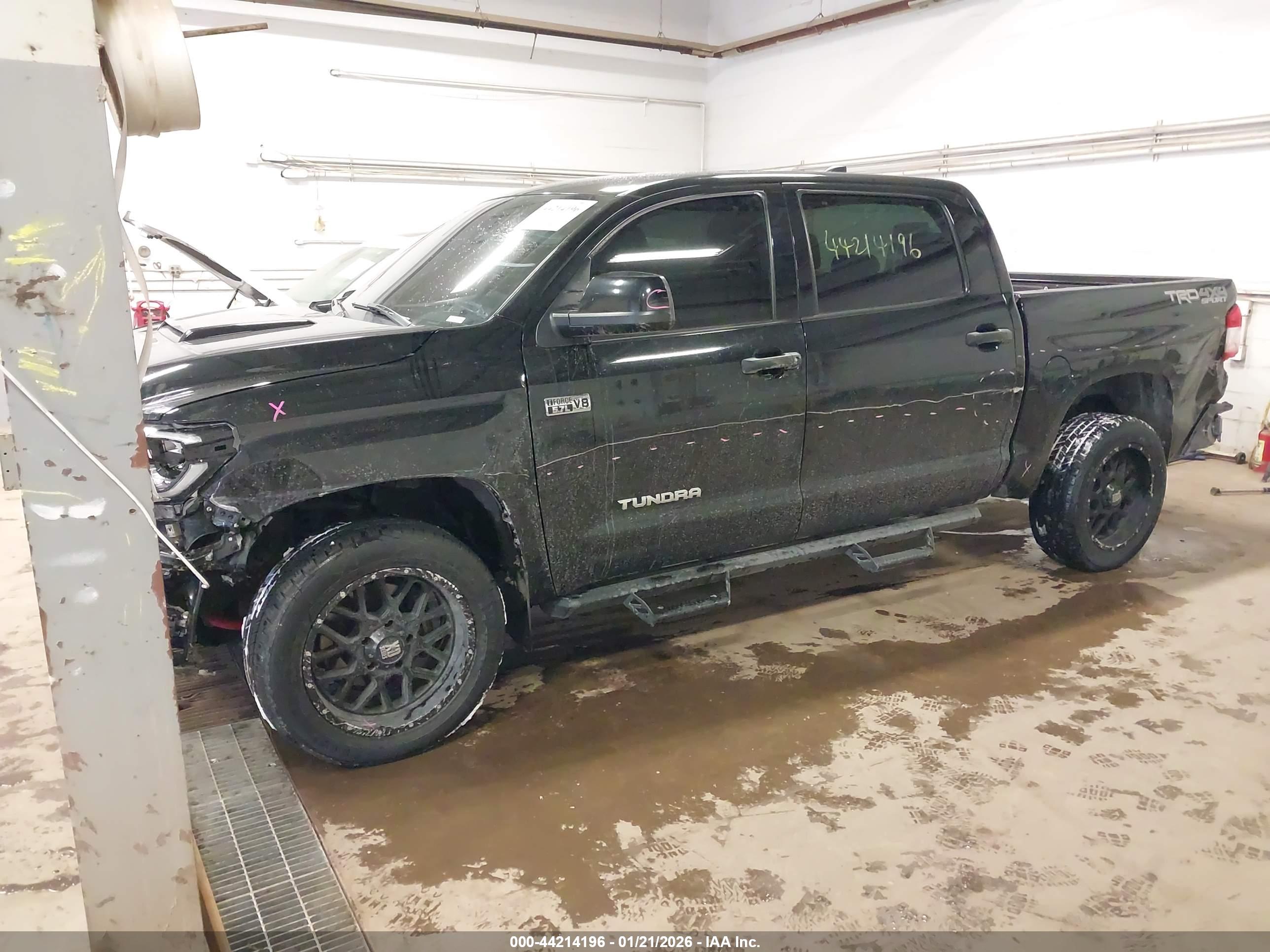 TOYOTA TUNDRA image 2