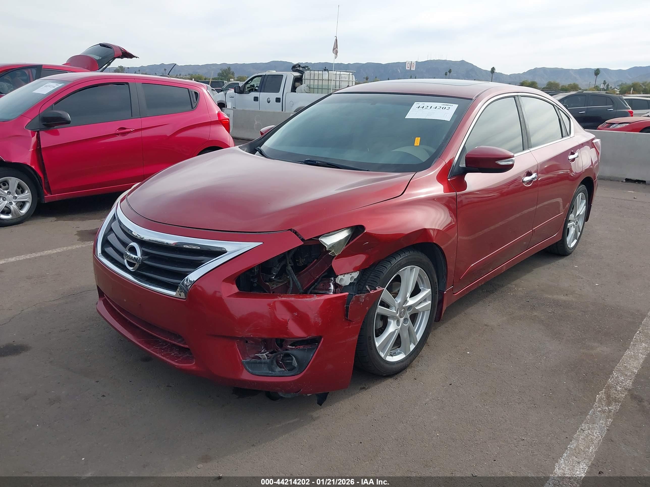 NISSAN ALTIMA image 2