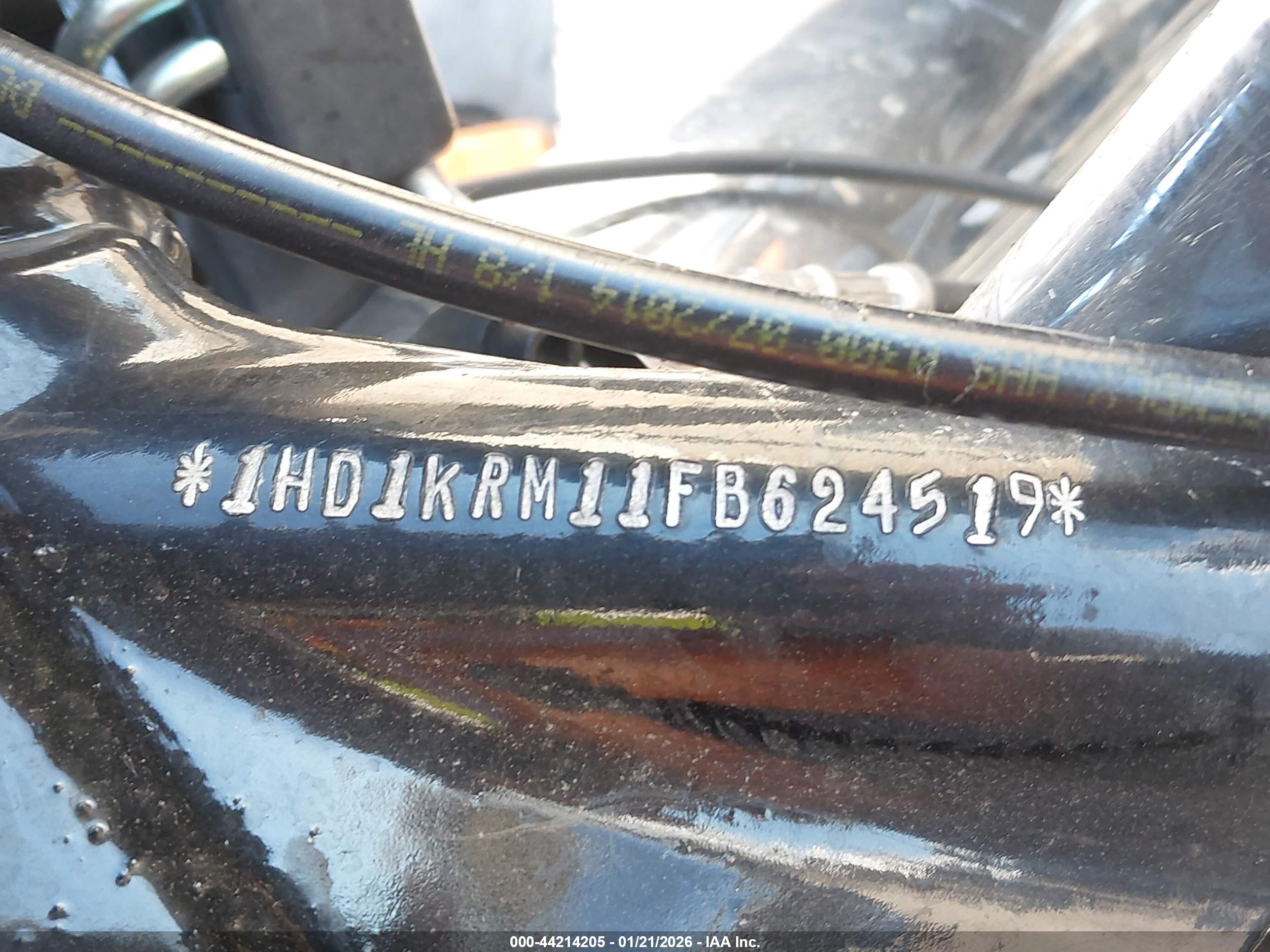HARLEY-DAVIDSON FLHXS image 10