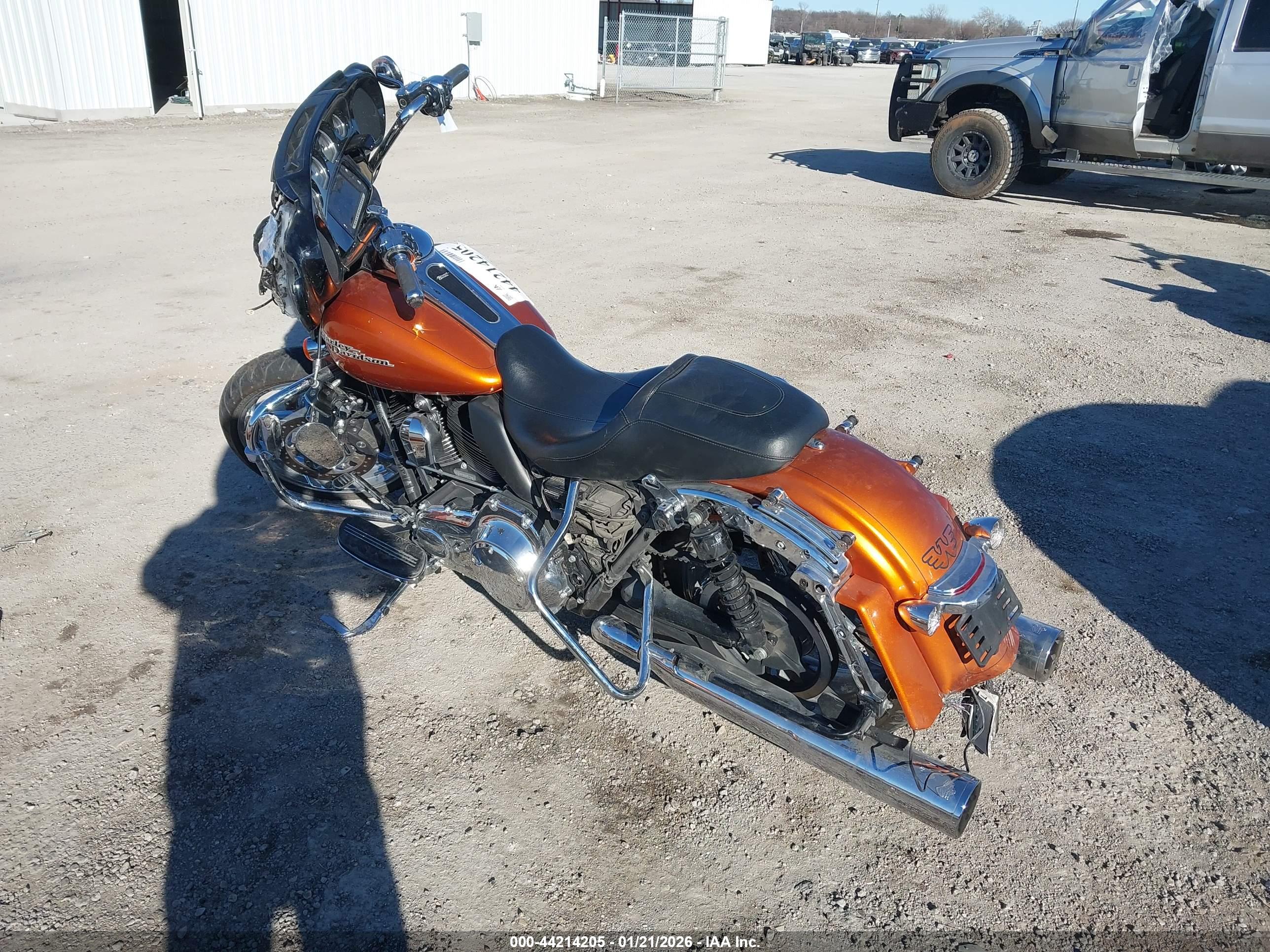 HARLEY-DAVIDSON FLHXS image 3