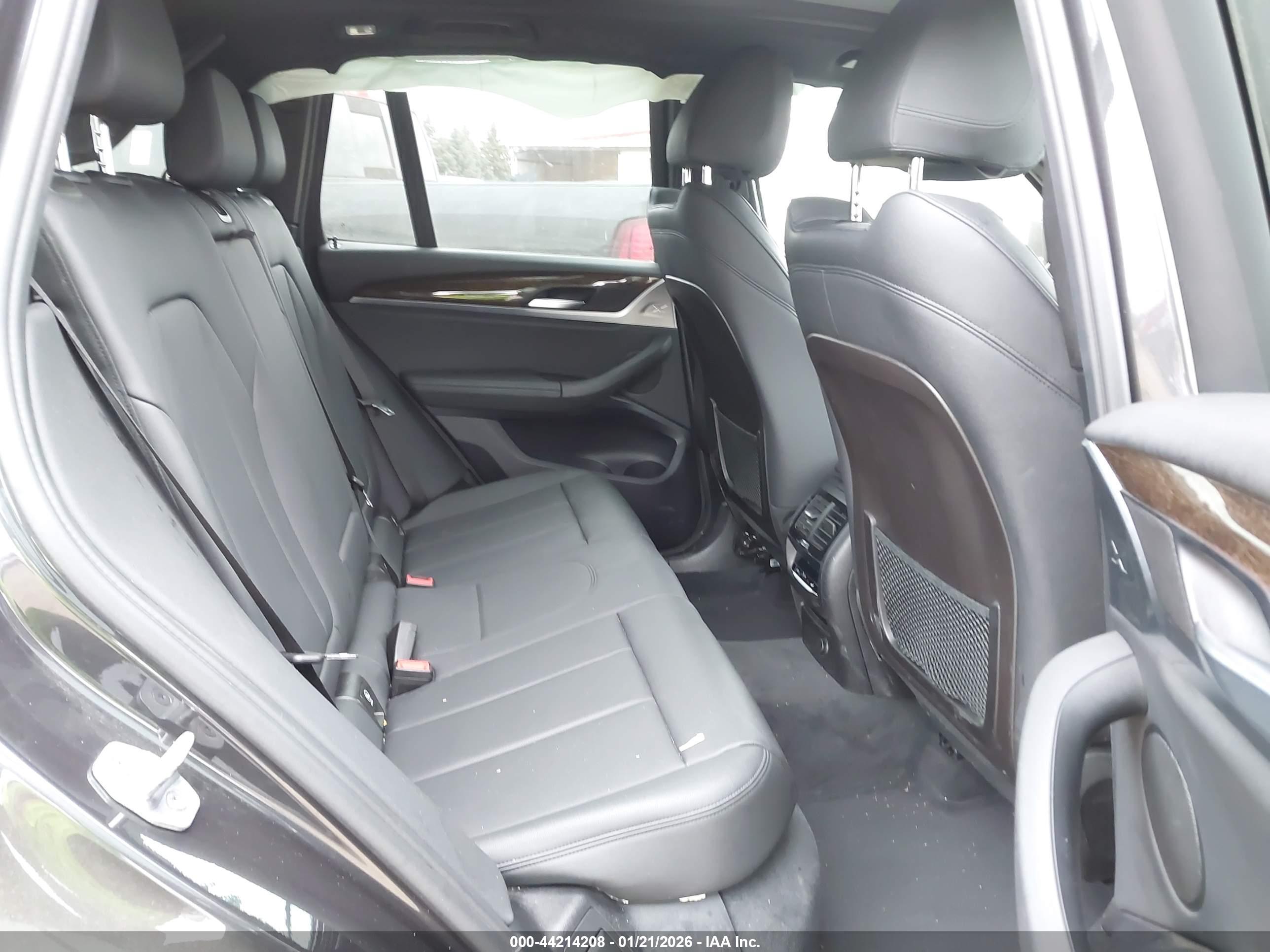 BMW X3 image 8