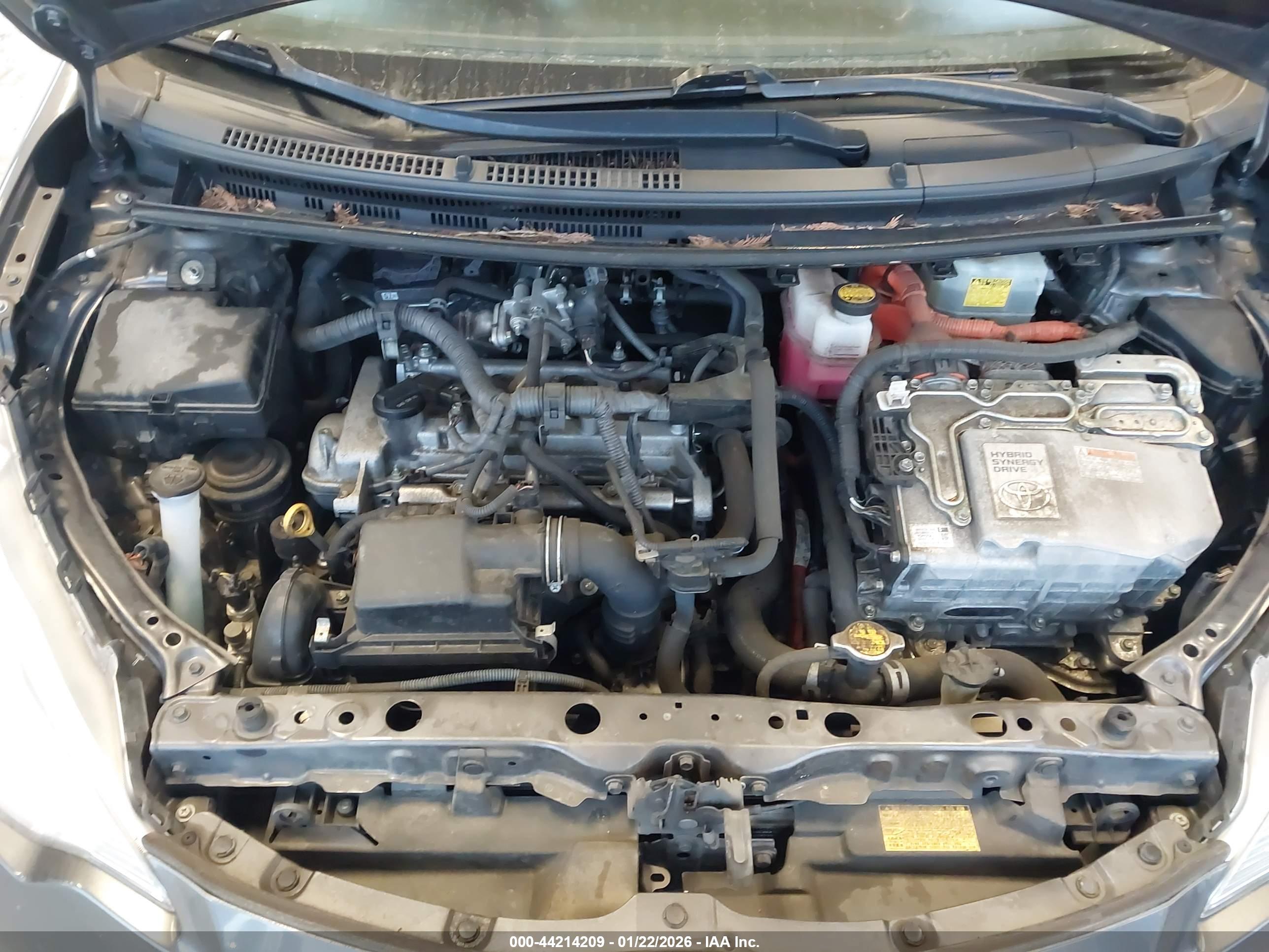 TOYOTA PRIUS image 10