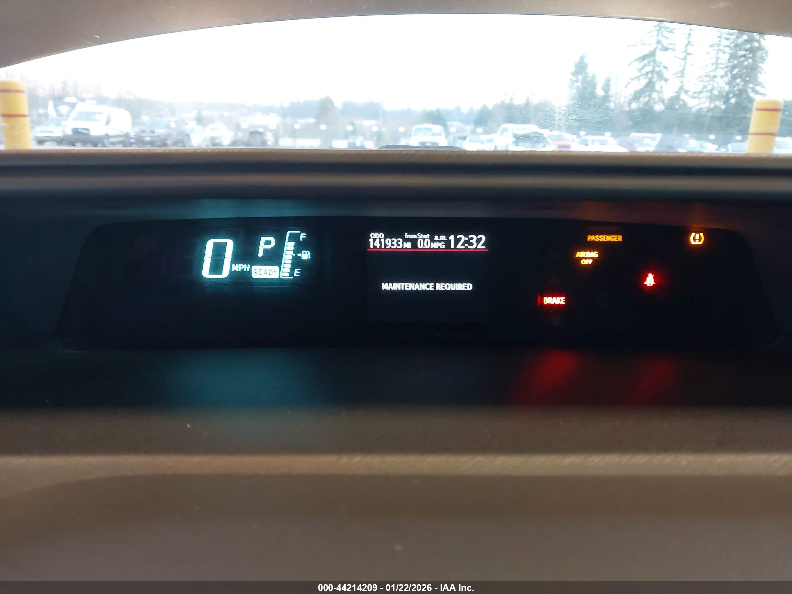 TOYOTA PRIUS image 7