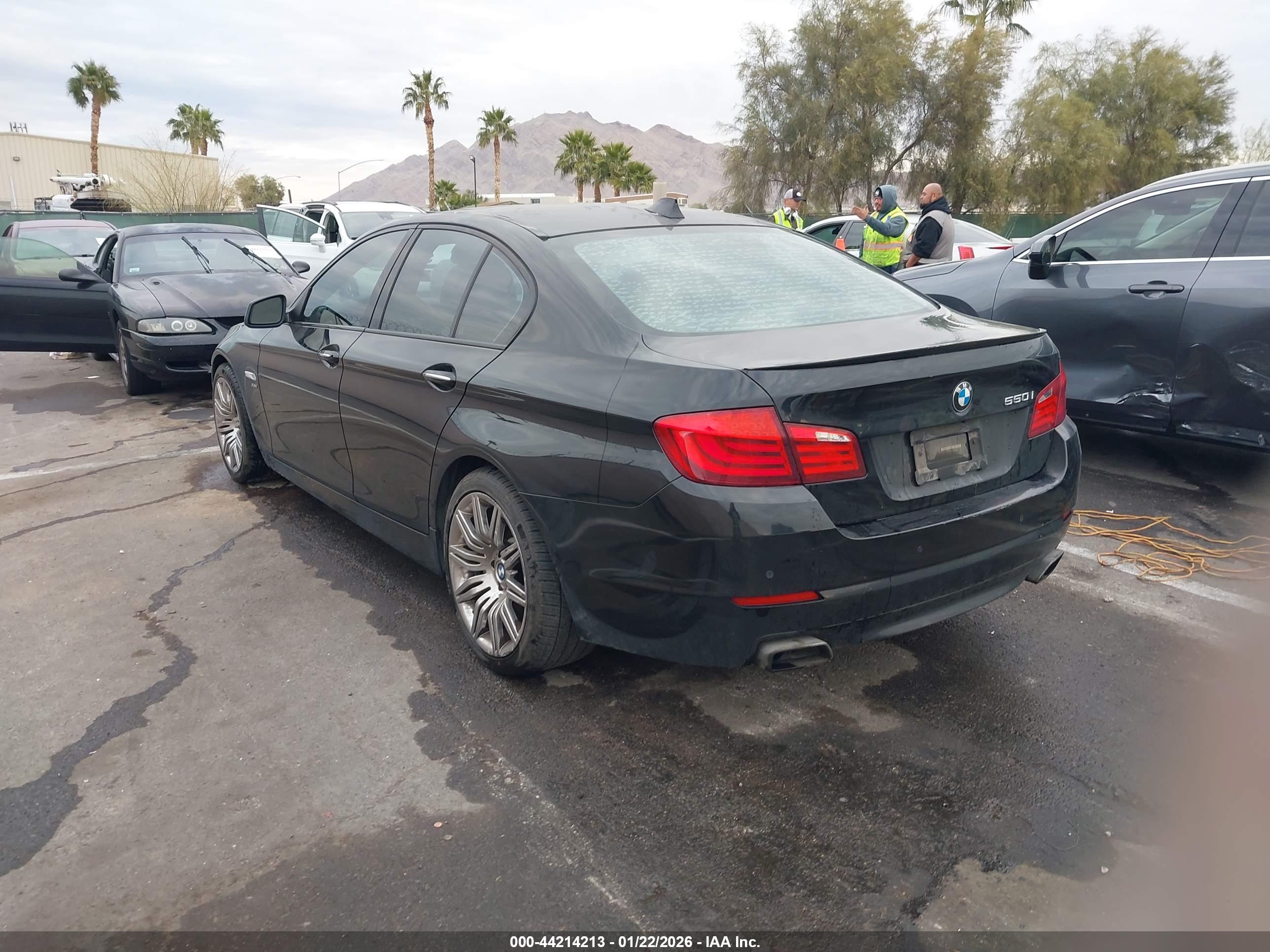 BMW 550I image 3
