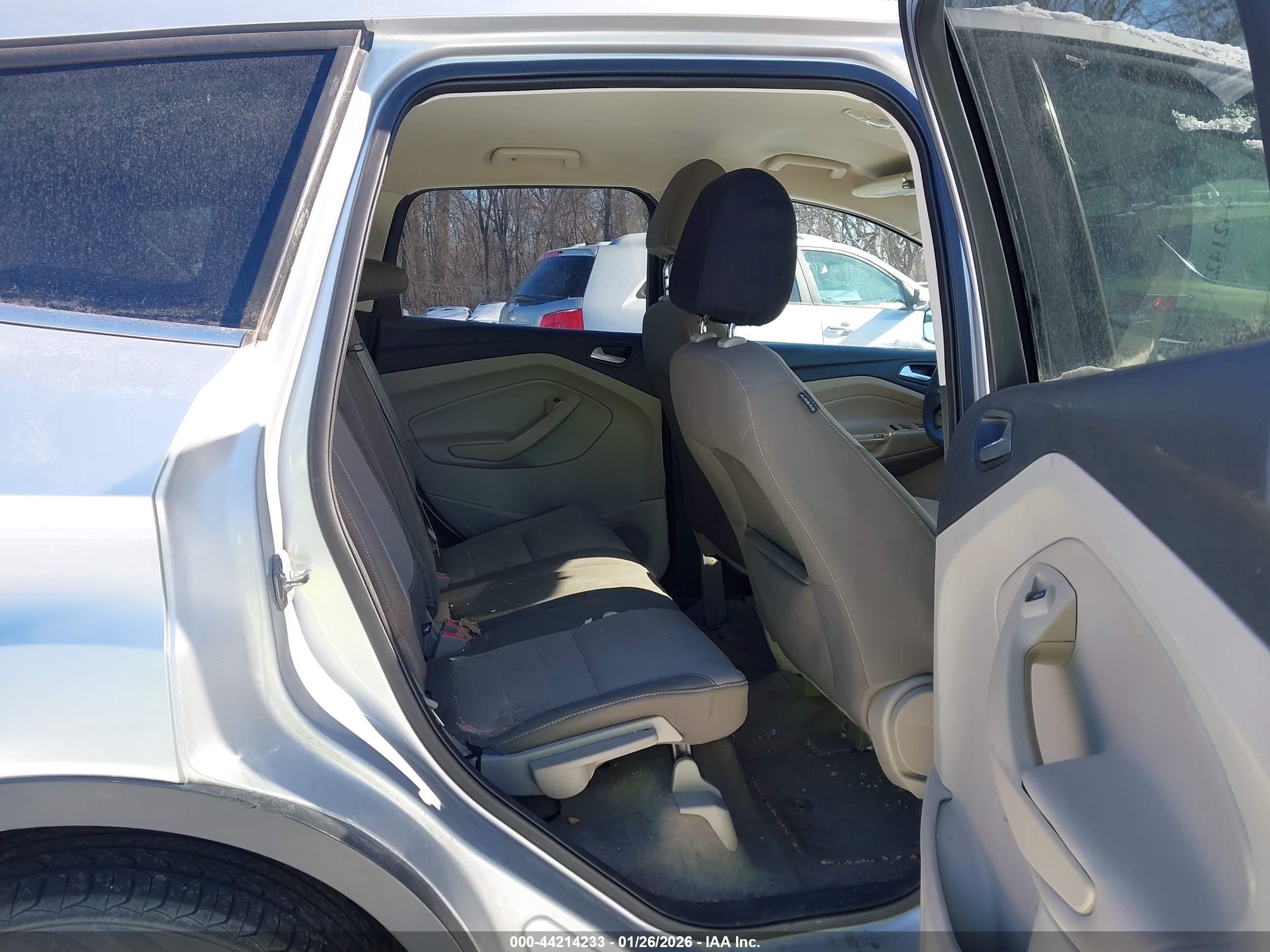 FORD ESCAPE image 8