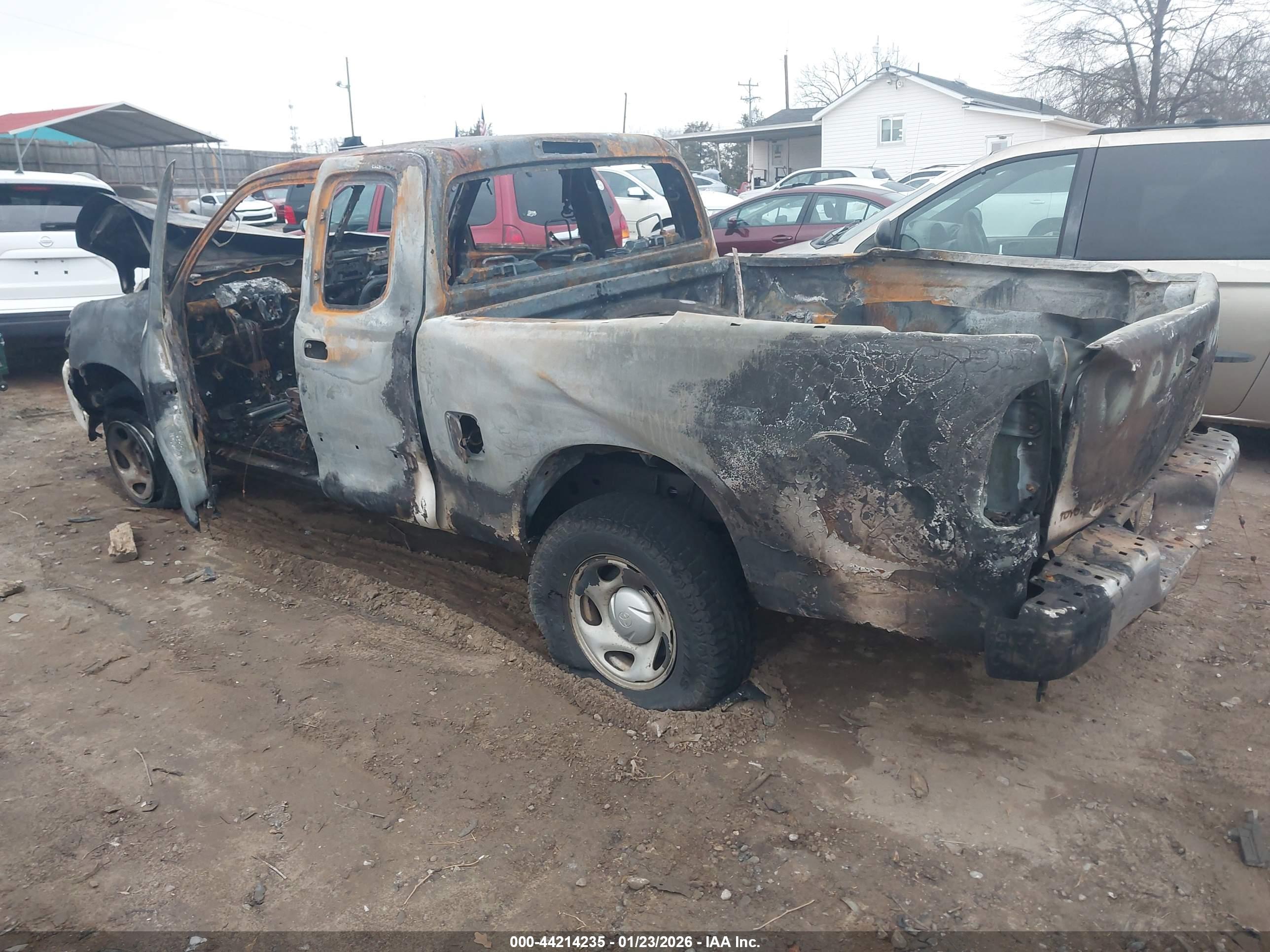 TOYOTA TUNDRA image 3