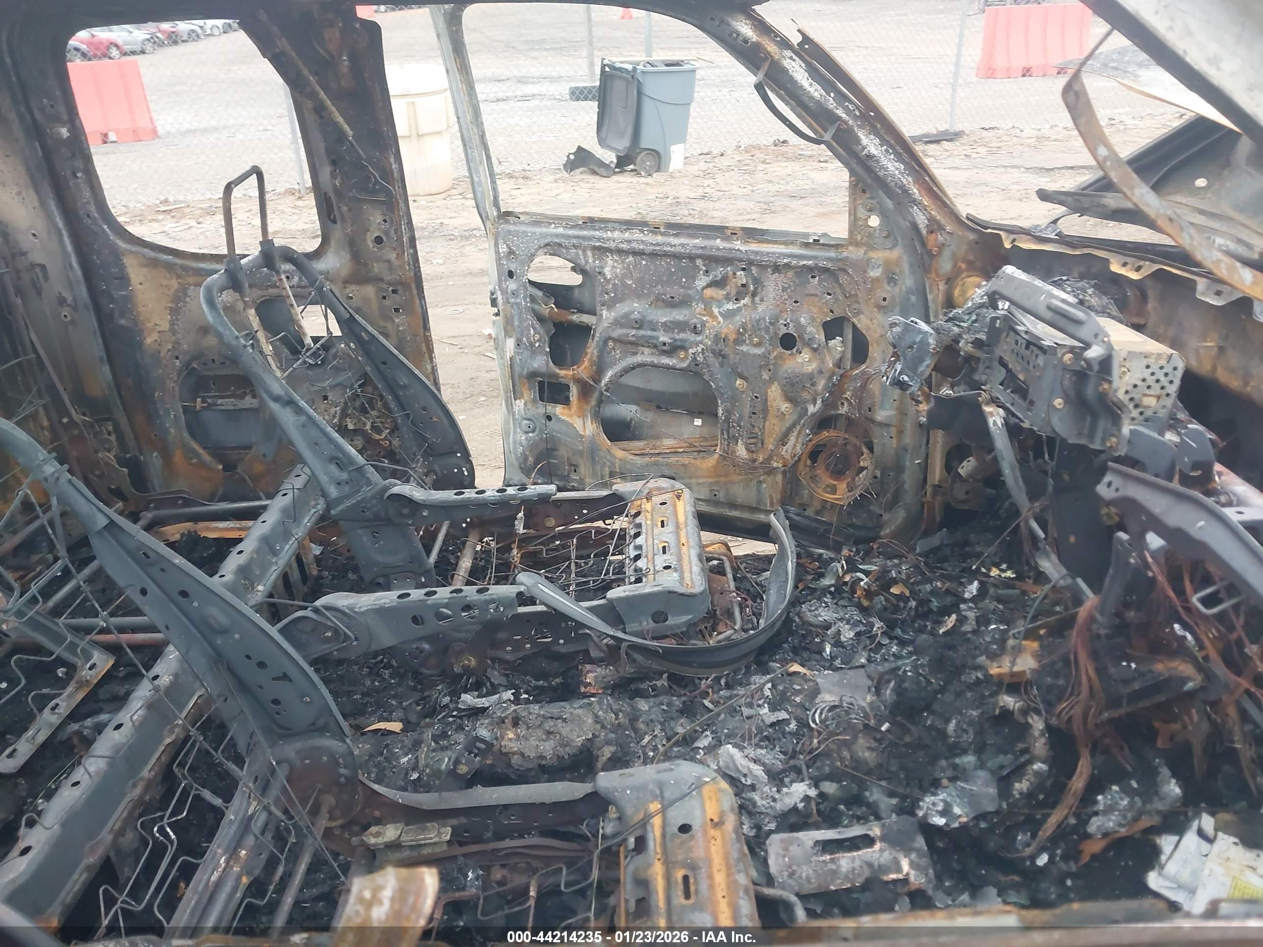 TOYOTA TUNDRA image 5