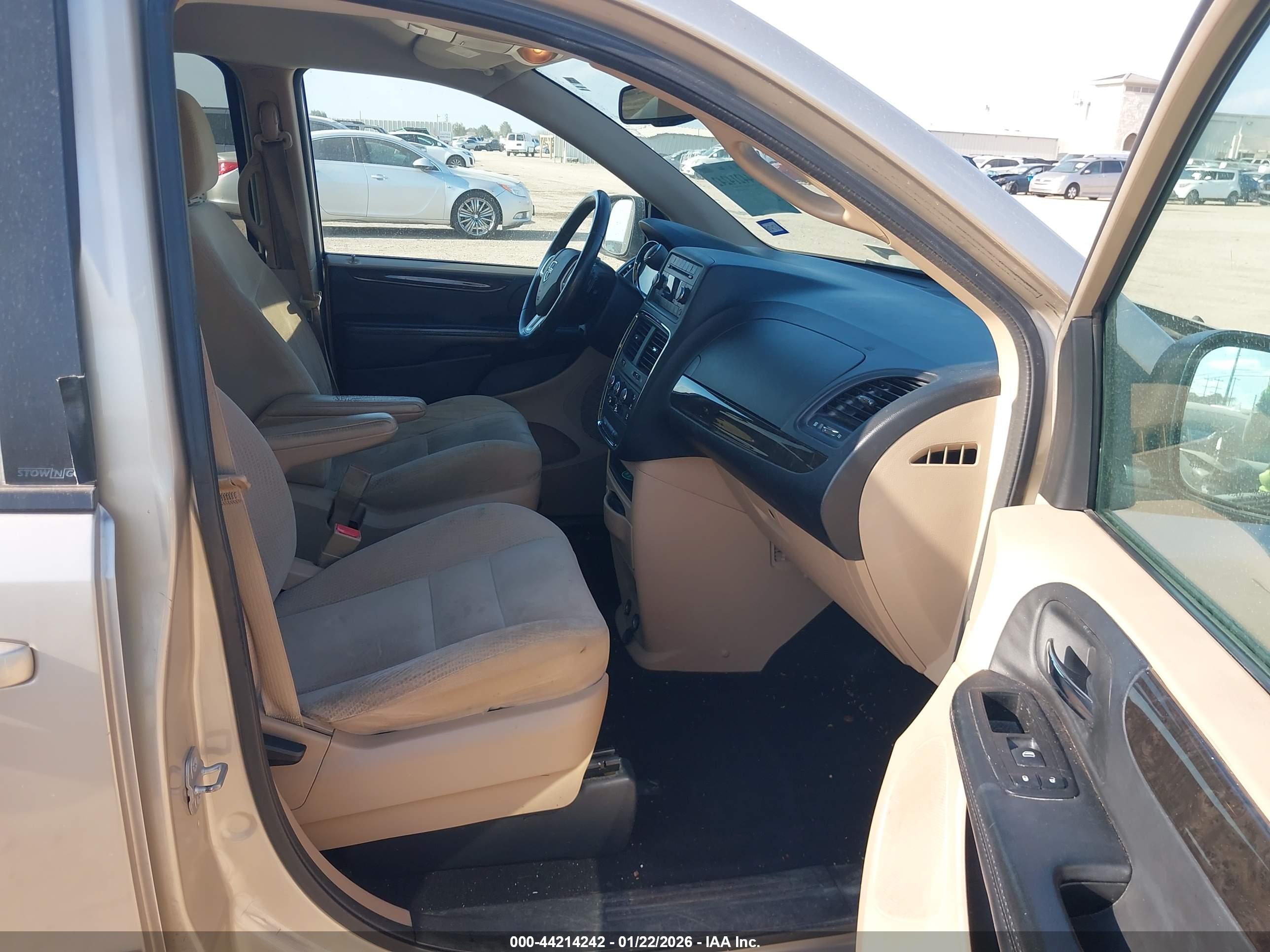 DODGE GRAND image 5