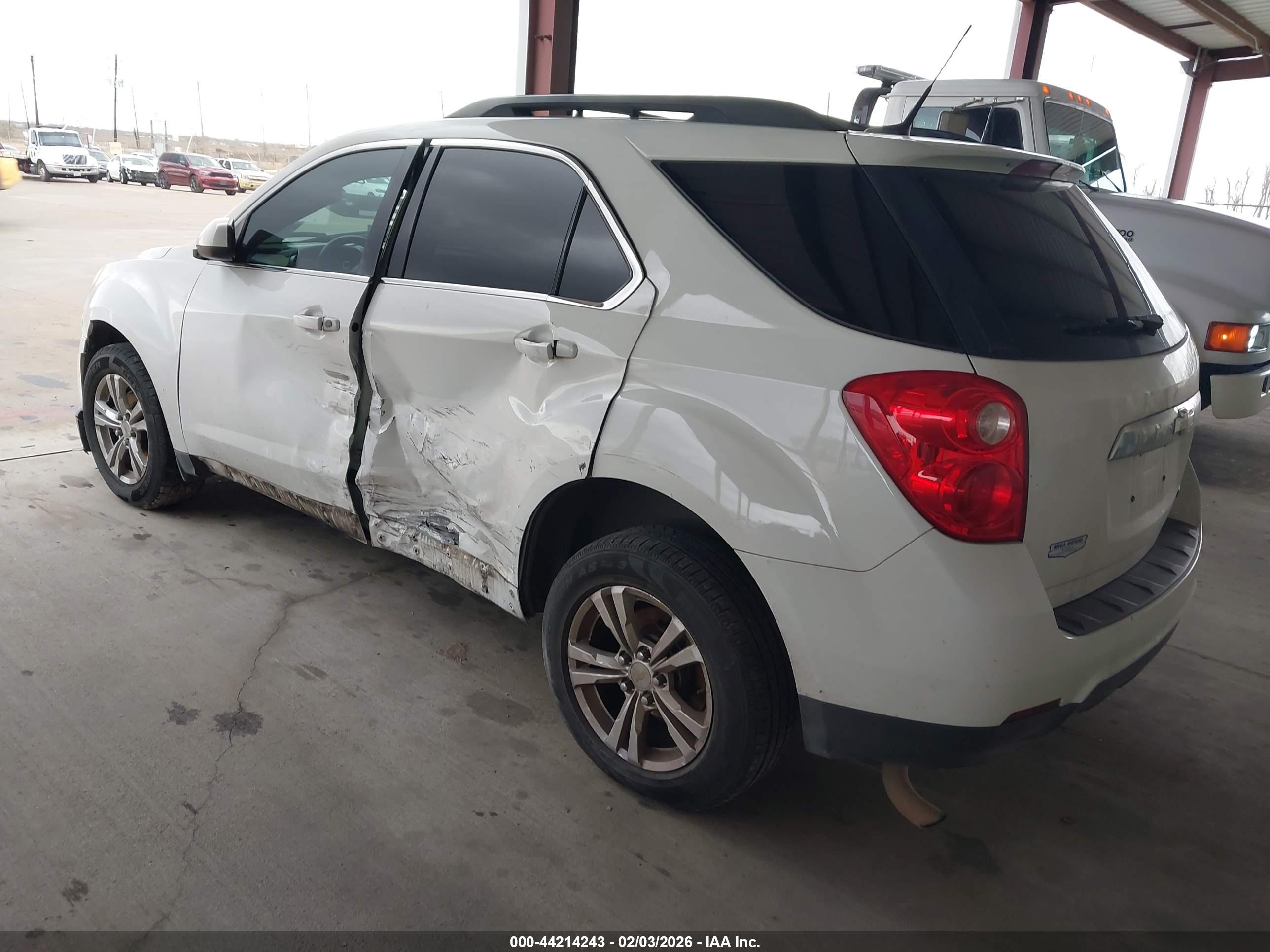 CHEVROLET EQUINOX image 3