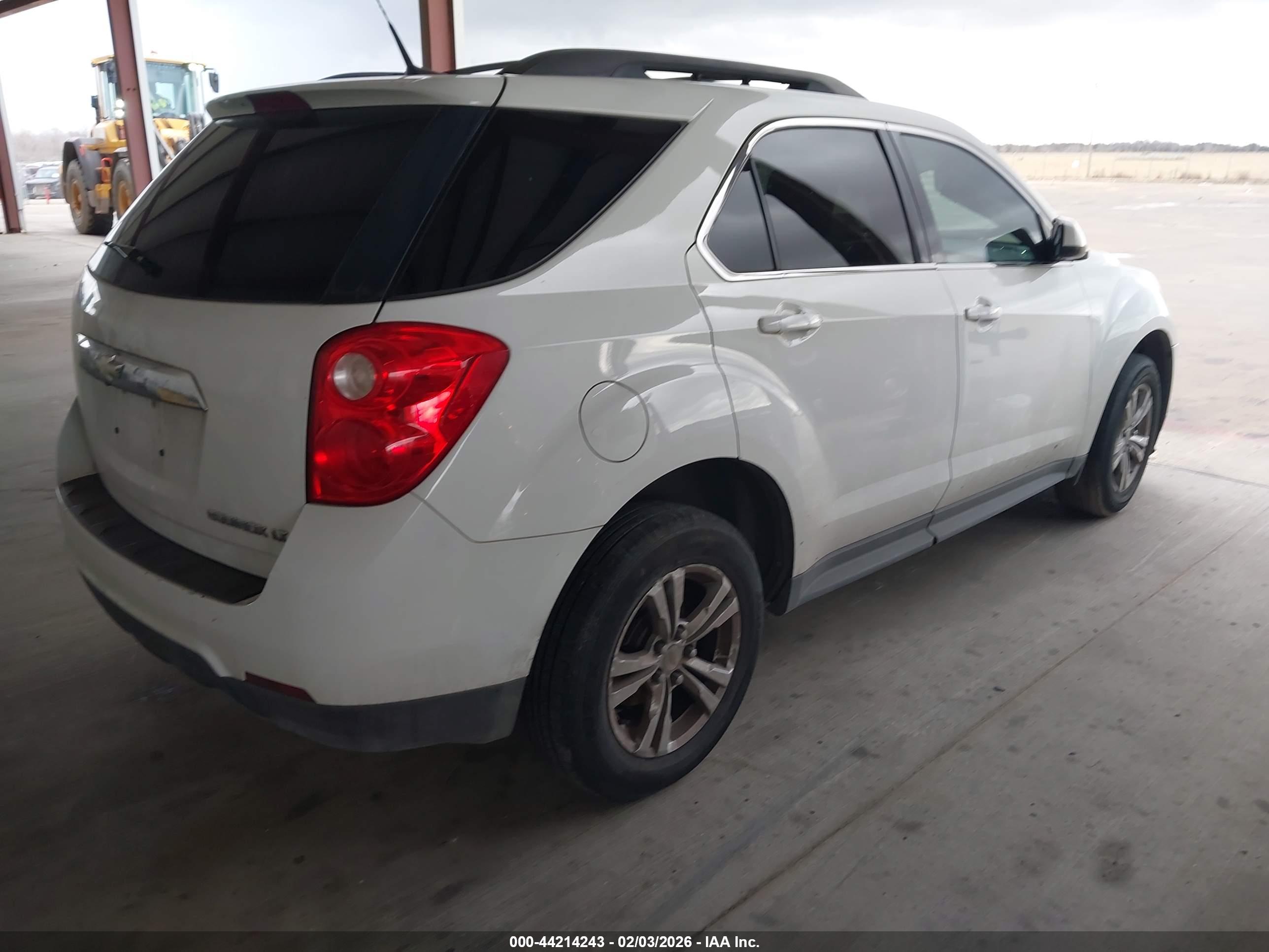 CHEVROLET EQUINOX image 4