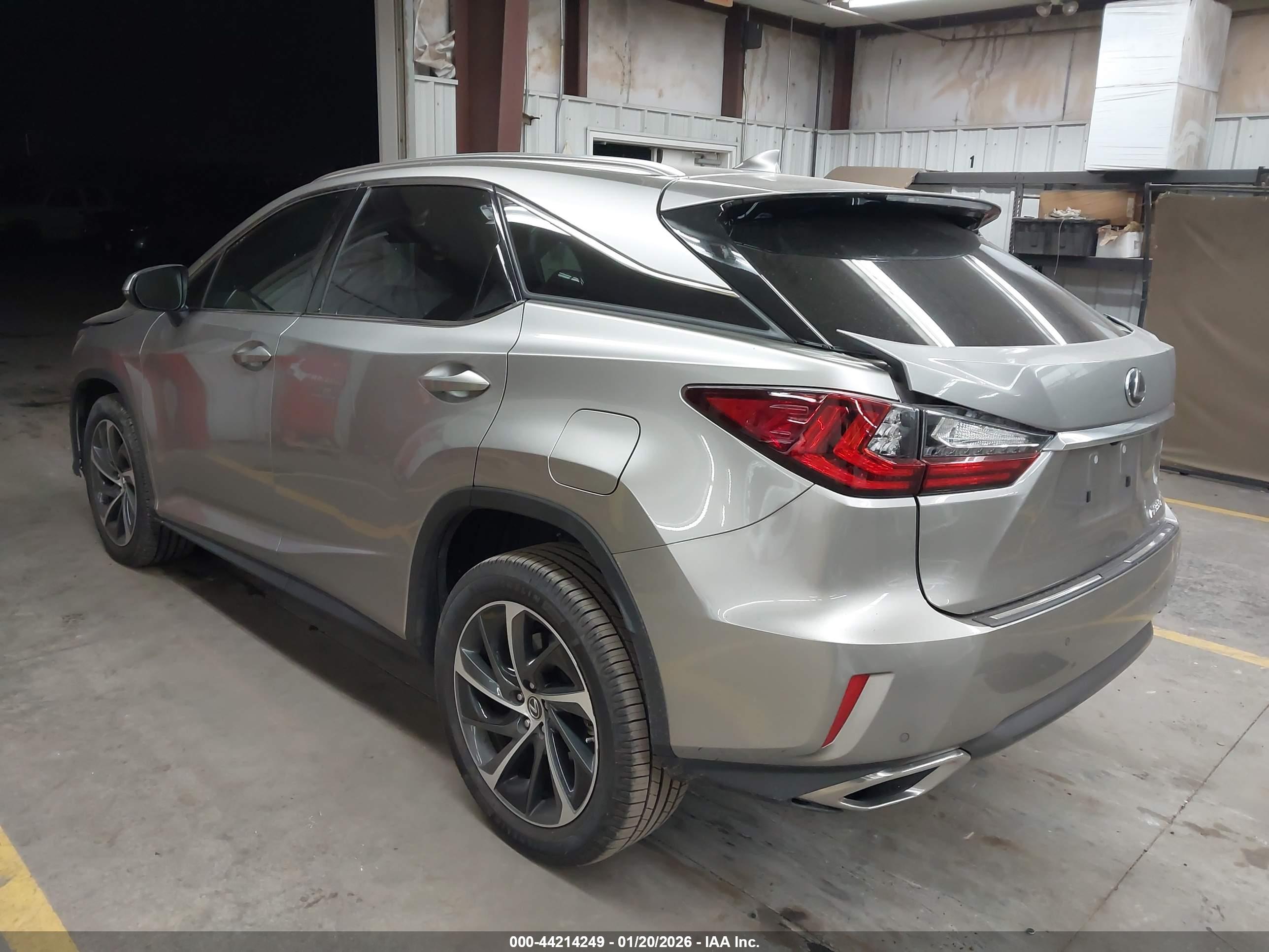 LEXUS RX image 3
