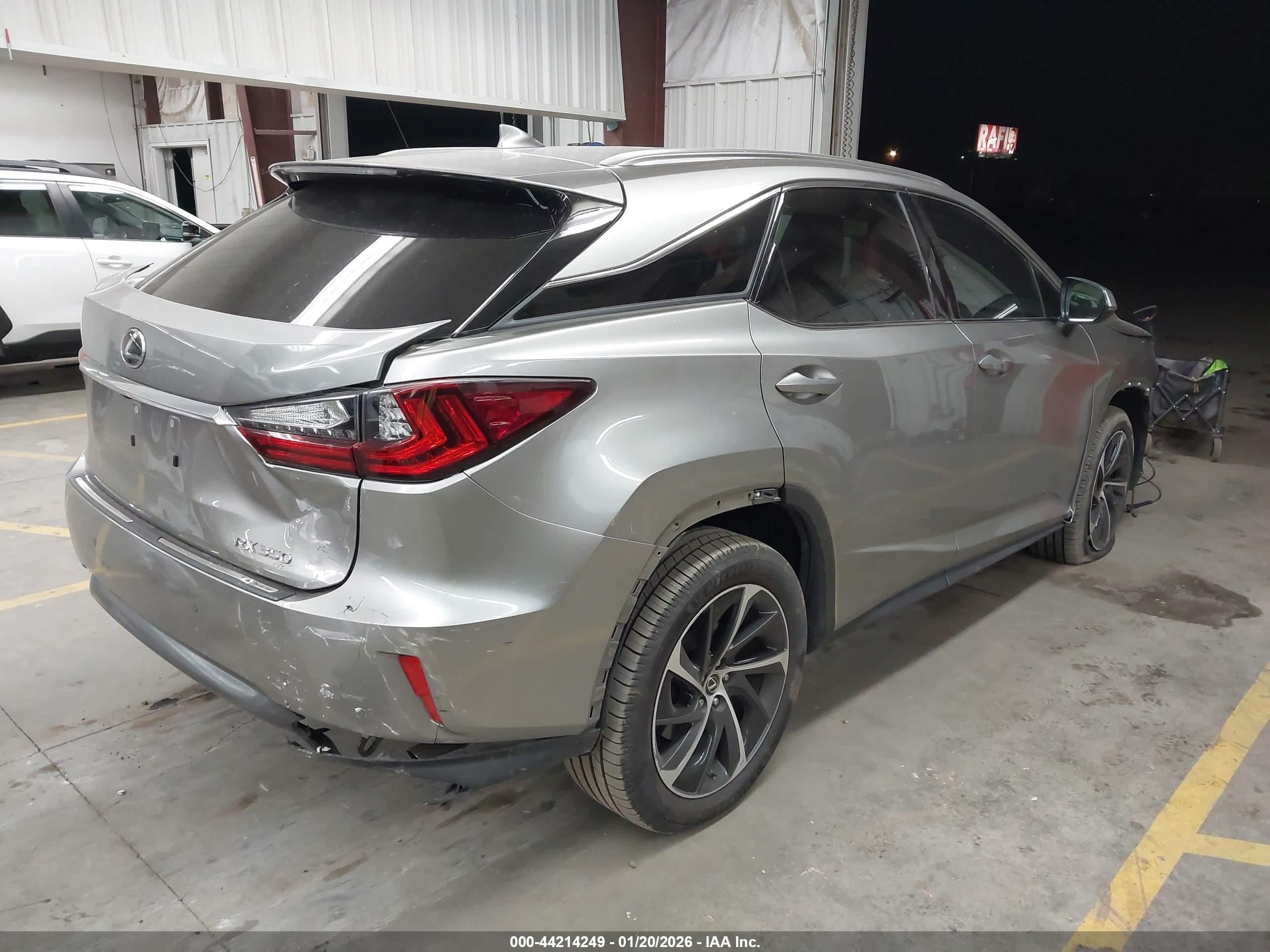 LEXUS RX image 4