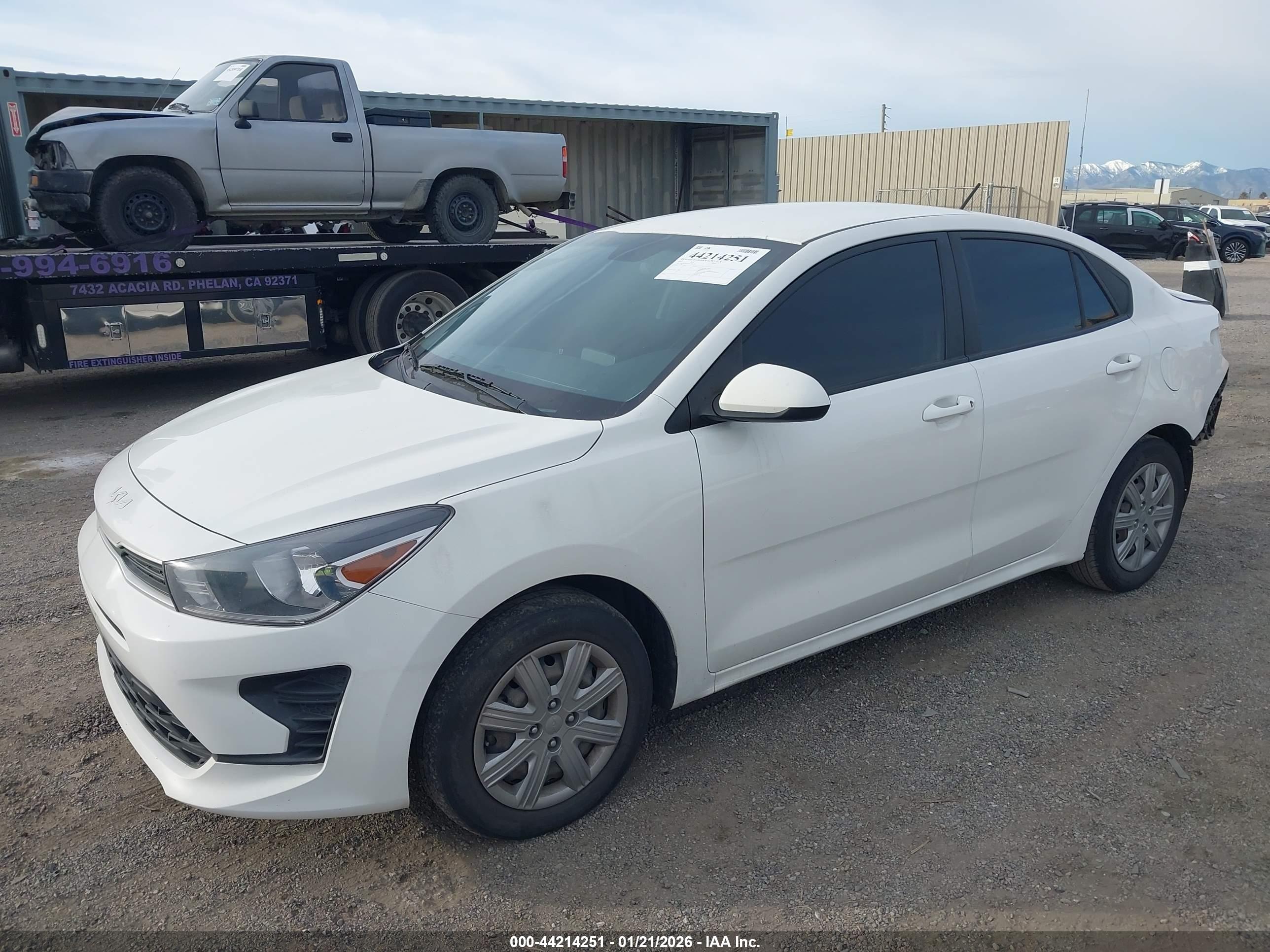 KIA RIO image 2