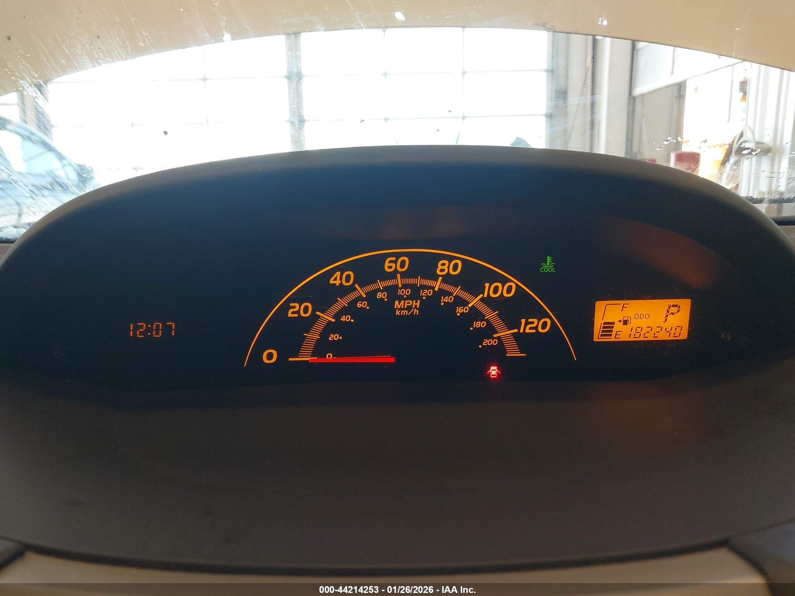TOYOTA YARIS image 7