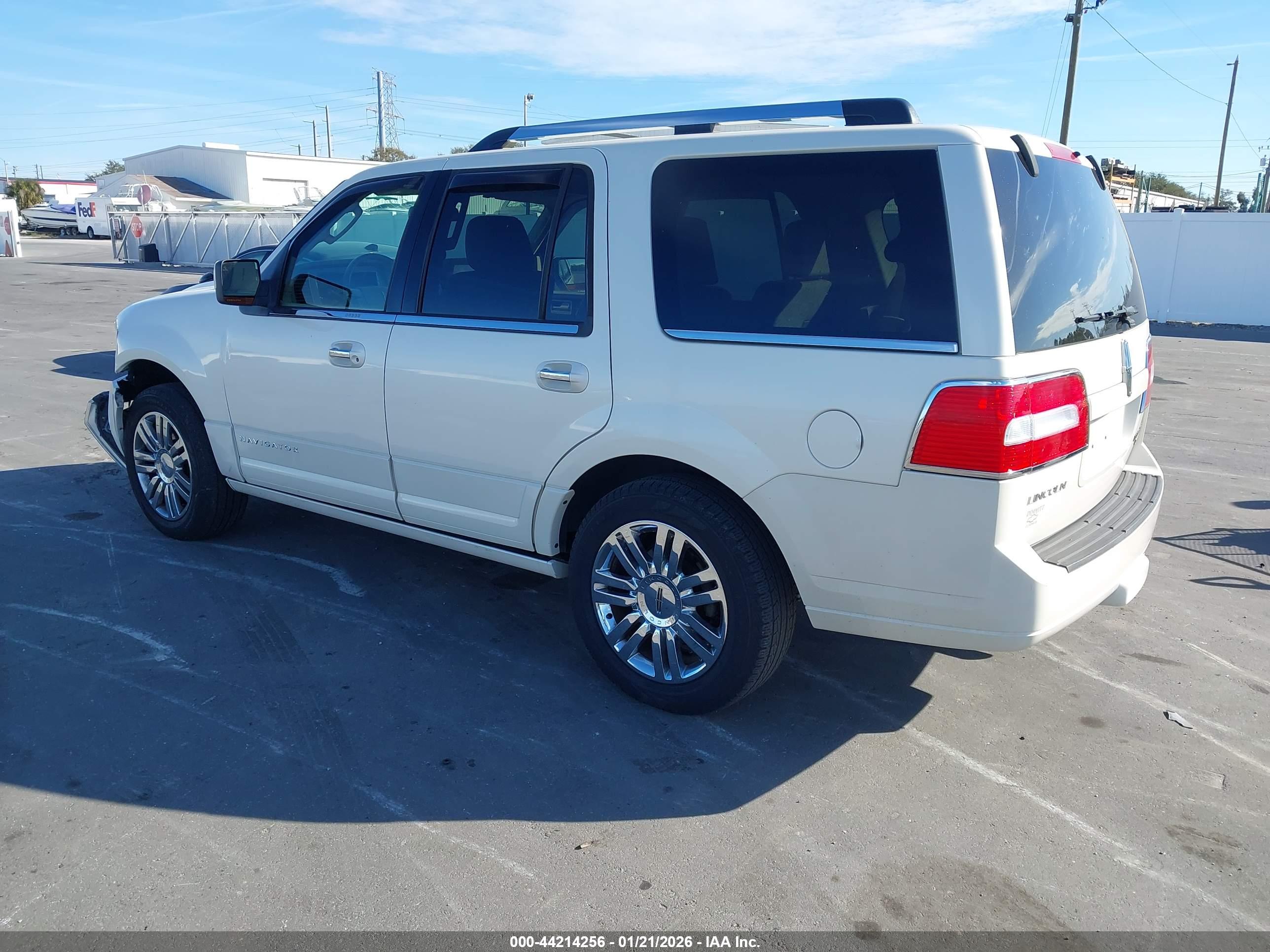 LINCOLN NAVIGATOR image 3