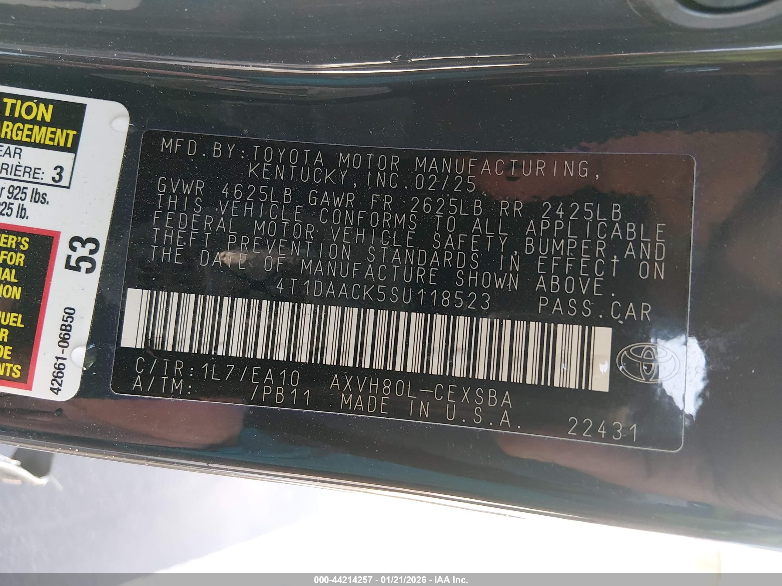TOYOTA CAMRY image 9