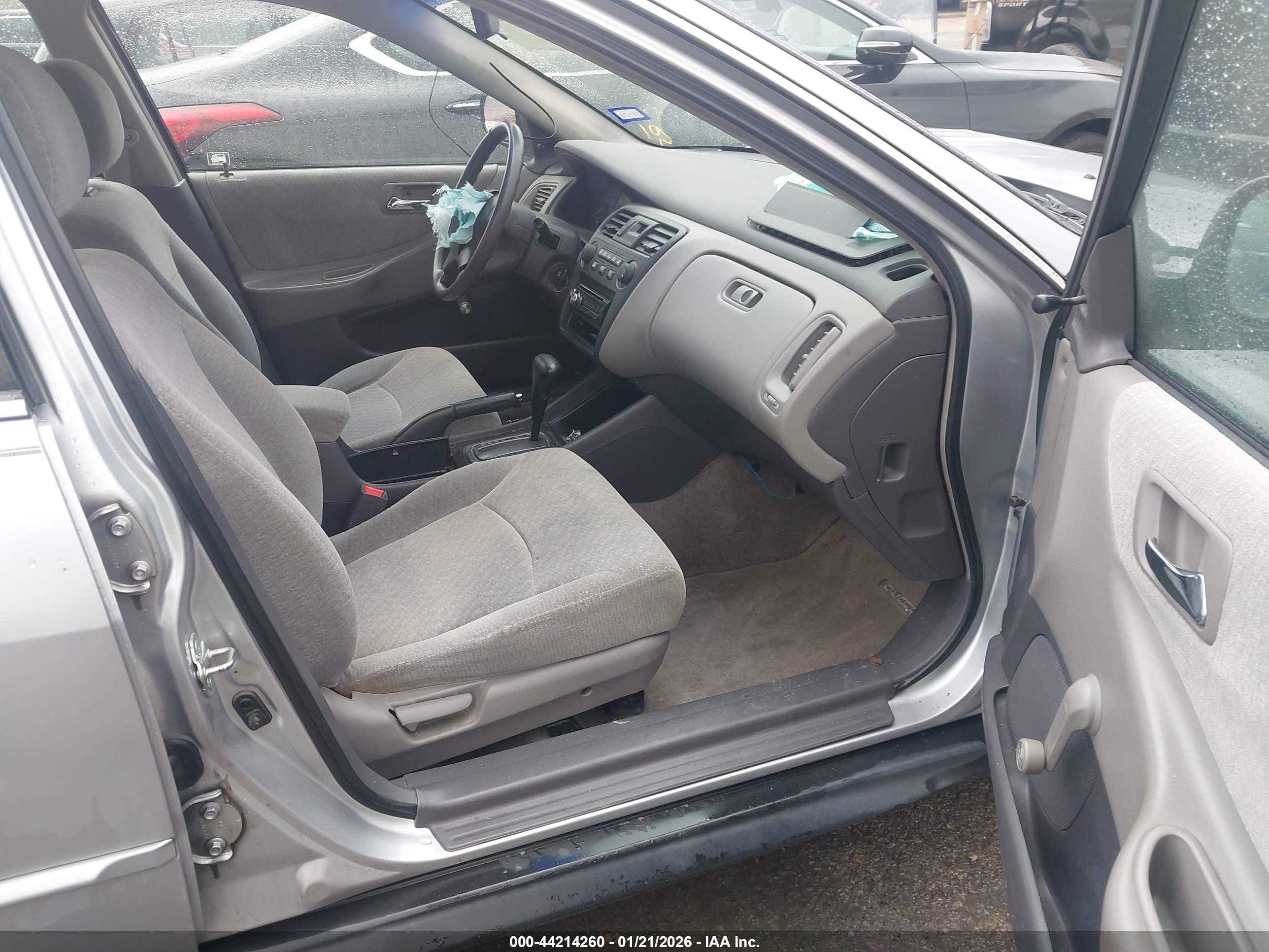 HONDA ACCORD image 5