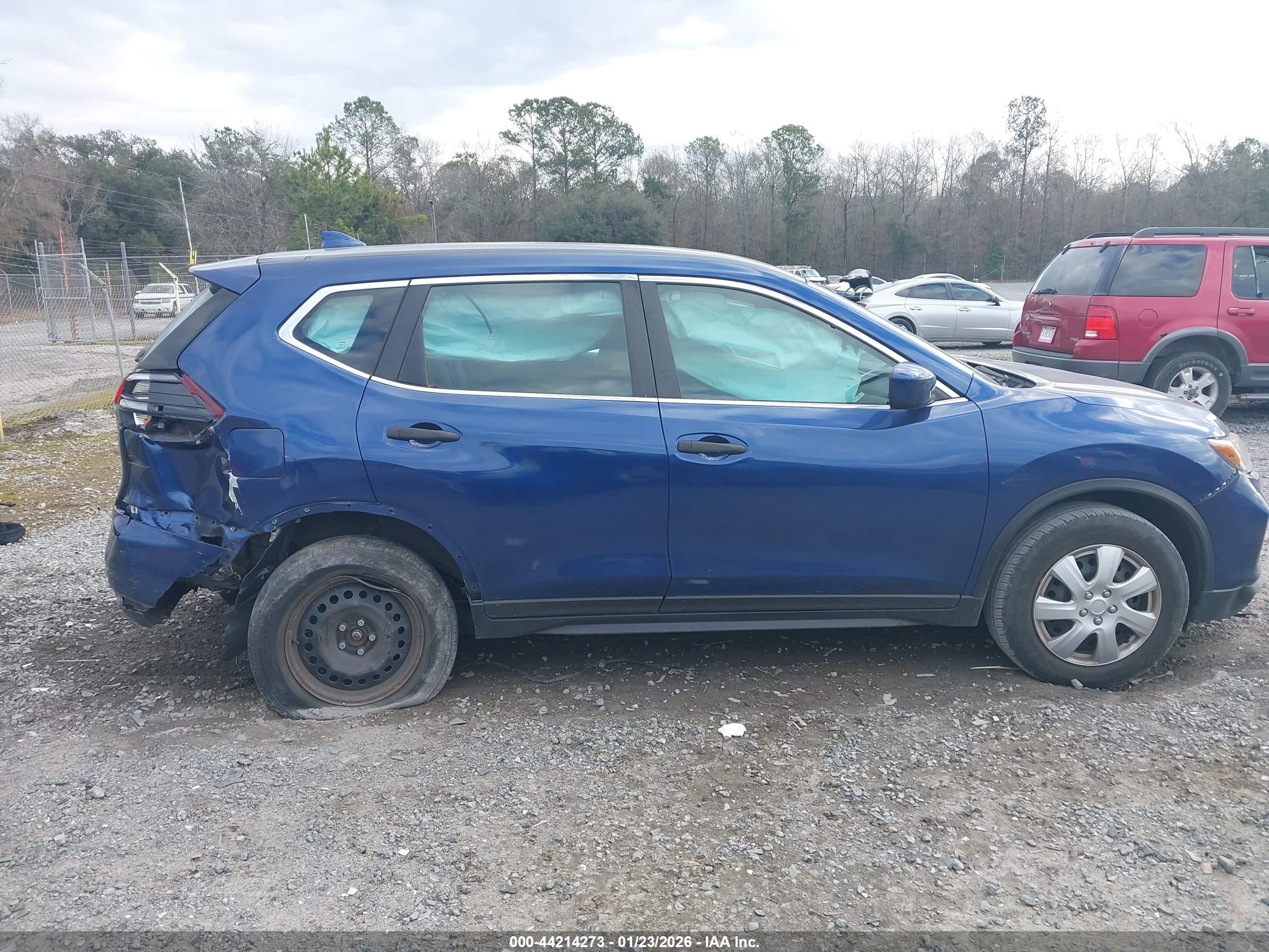 NISSAN ROGUE image 6